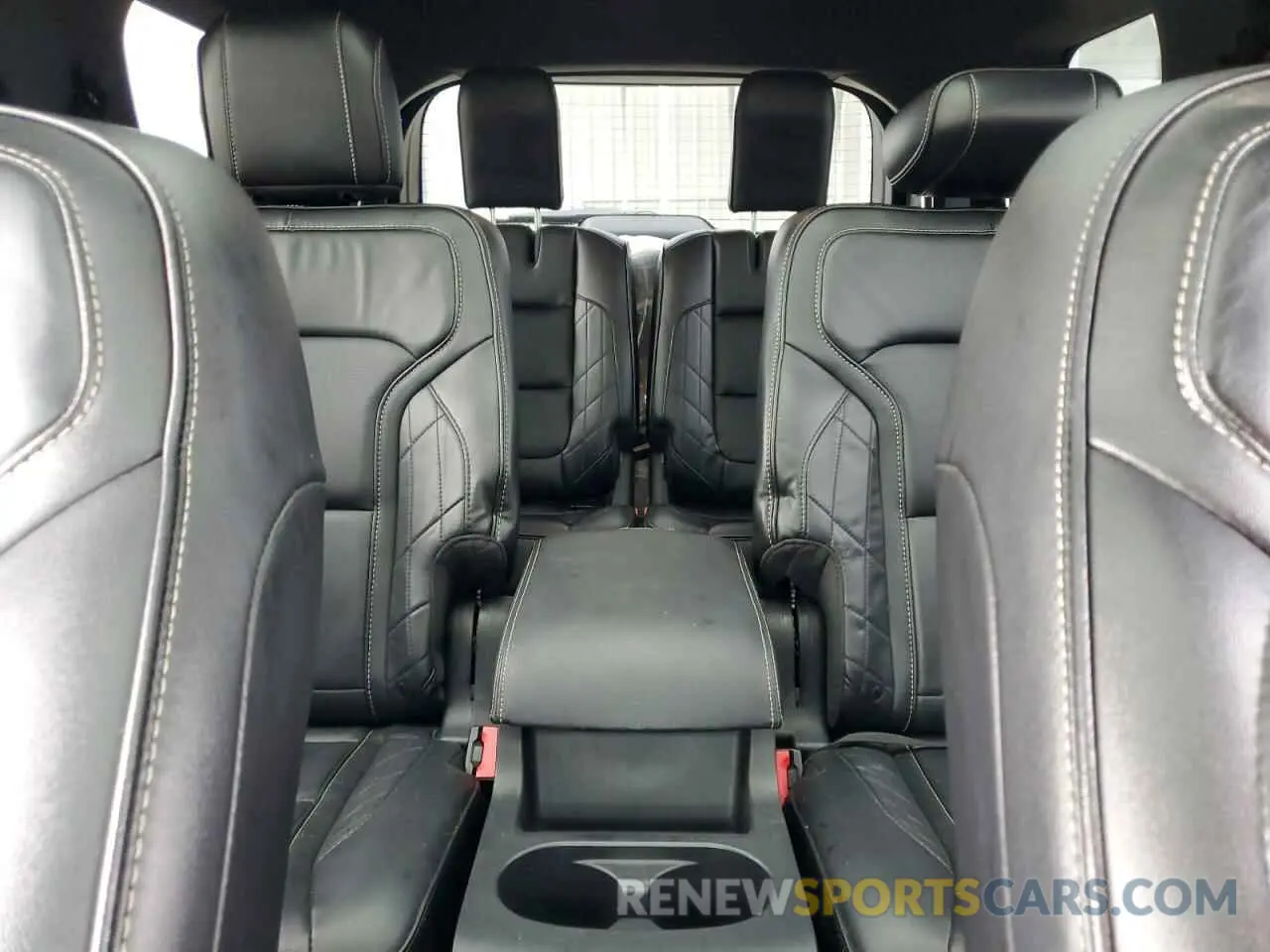 10 Photograph of a damaged car 1FM5K8HT7KGA21995 FORD EXPLORER 2019