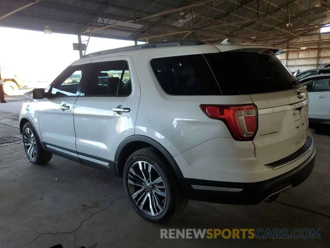 2 Photograph of a damaged car 1FM5K8HT8KGA73166 FORD EXPLORER 2019