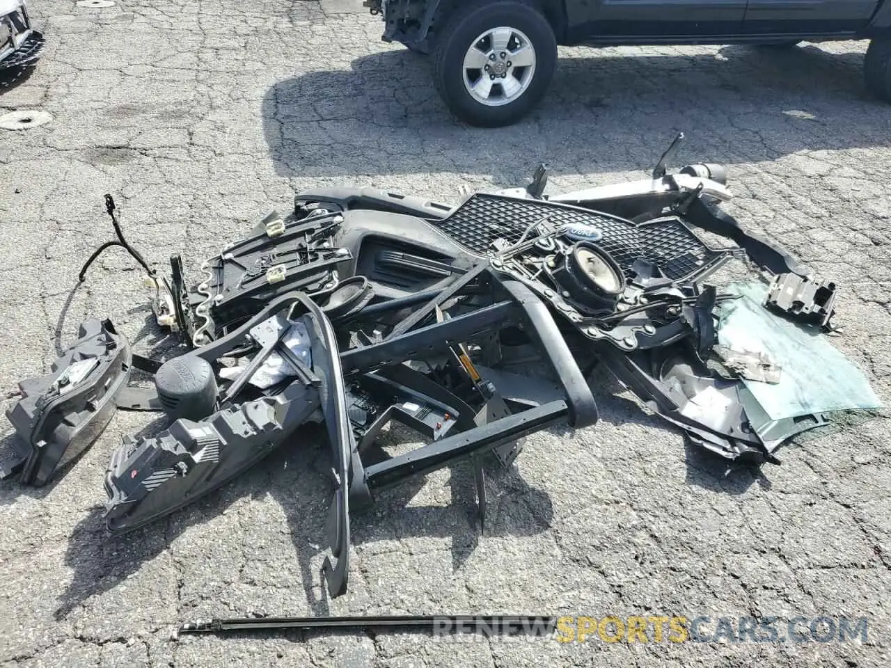13 Photograph of a damaged car 1FM5K8AW9LGB43845 FORD EXPLORER 2020