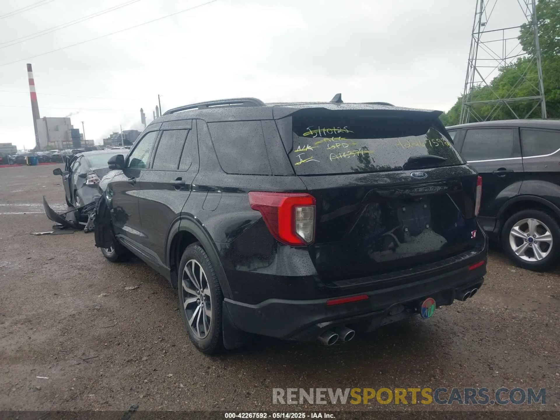 3 Photograph of a damaged car 1FM5K8GC0LGA16379 FORD EXPLORER 2020