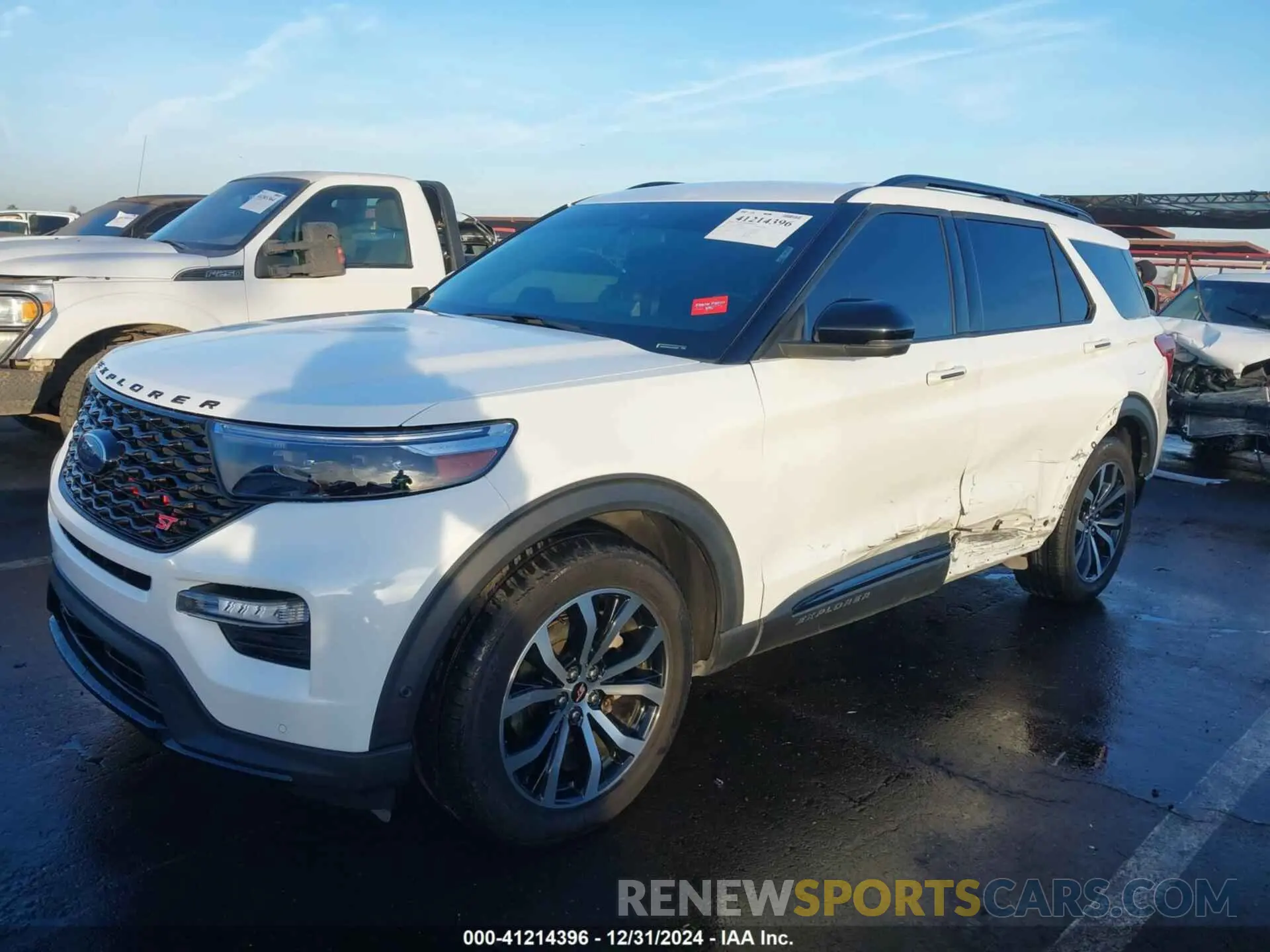 2 Photograph of a damaged car 1FM5K8GC0LGA28807 FORD EXPLORER 2020