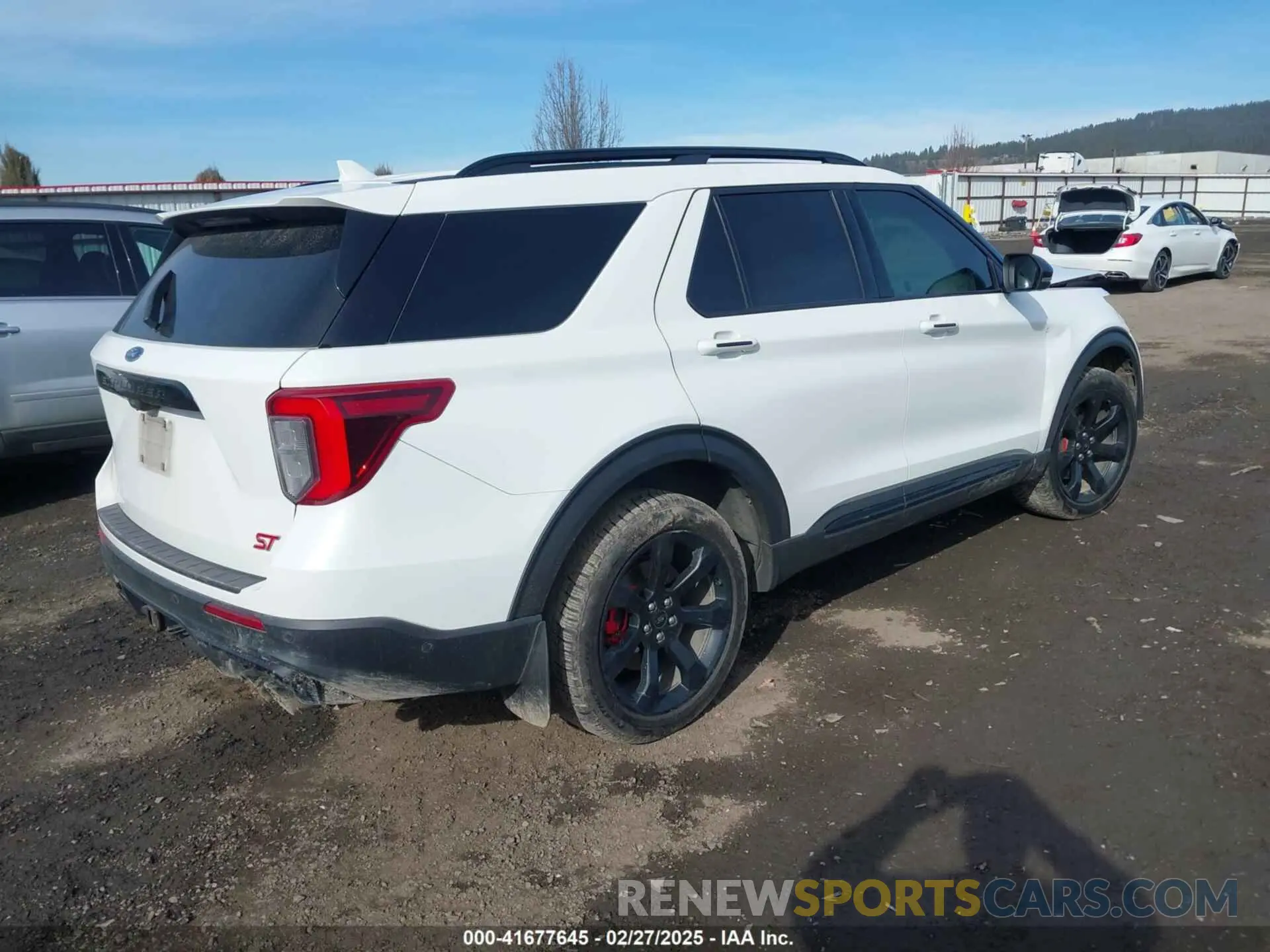 4 Photograph of a damaged car 1FM5K8GC2LGA92282 FORD EXPLORER 2020