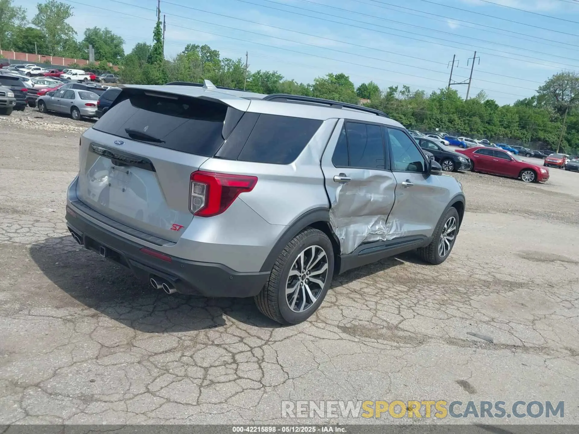 4 Photograph of a damaged car 1FM5K8GC2LGB45689 FORD EXPLORER 2020