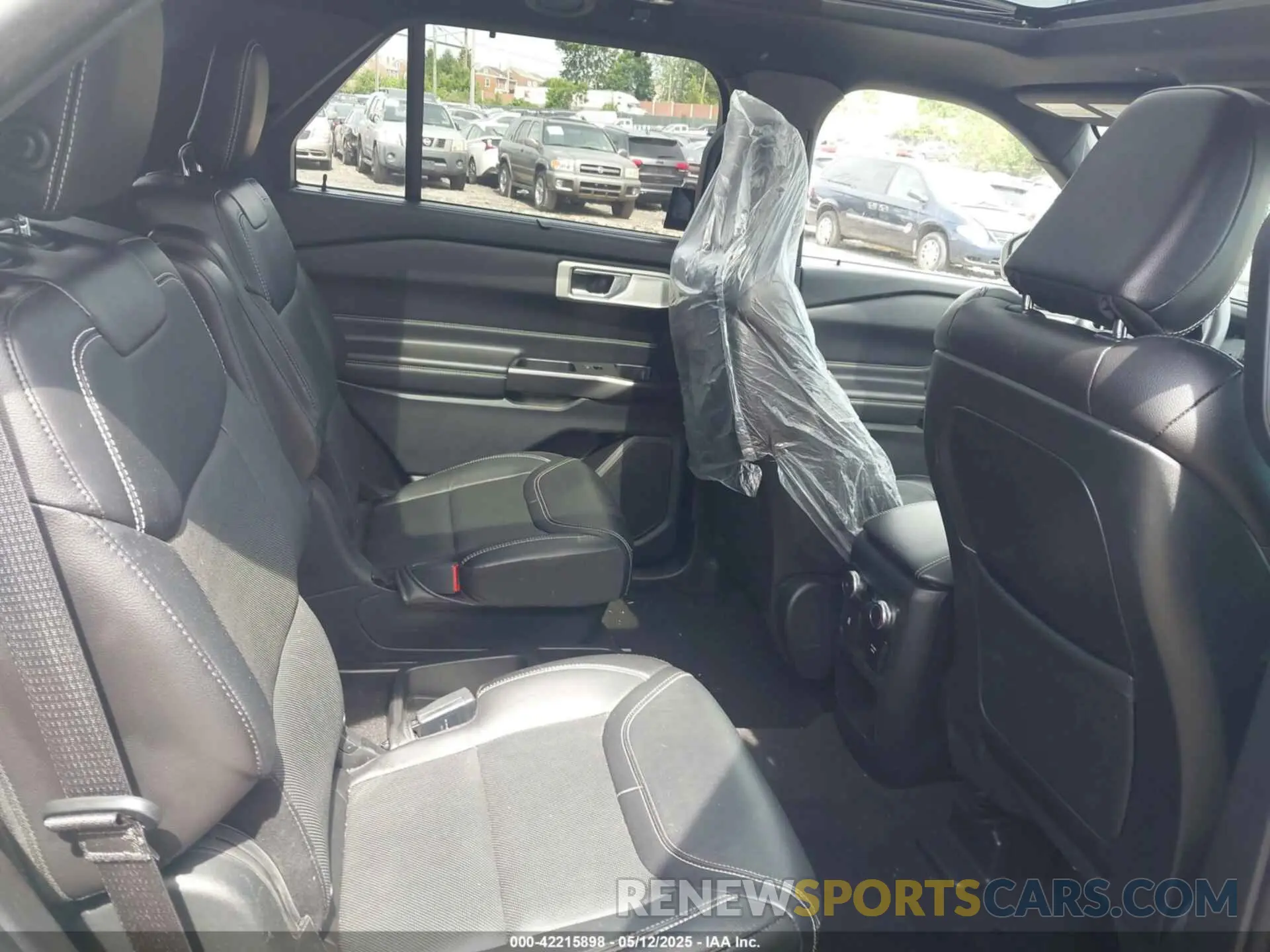 8 Photograph of a damaged car 1FM5K8GC2LGB45689 FORD EXPLORER 2020