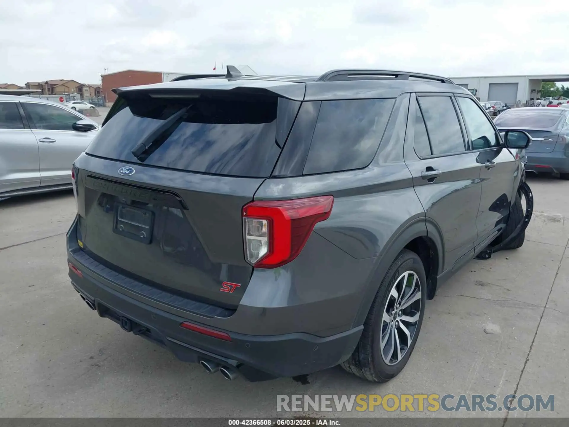 4 Photograph of a damaged car 1FM5K8GC4LGB39179 FORD EXPLORER 2020