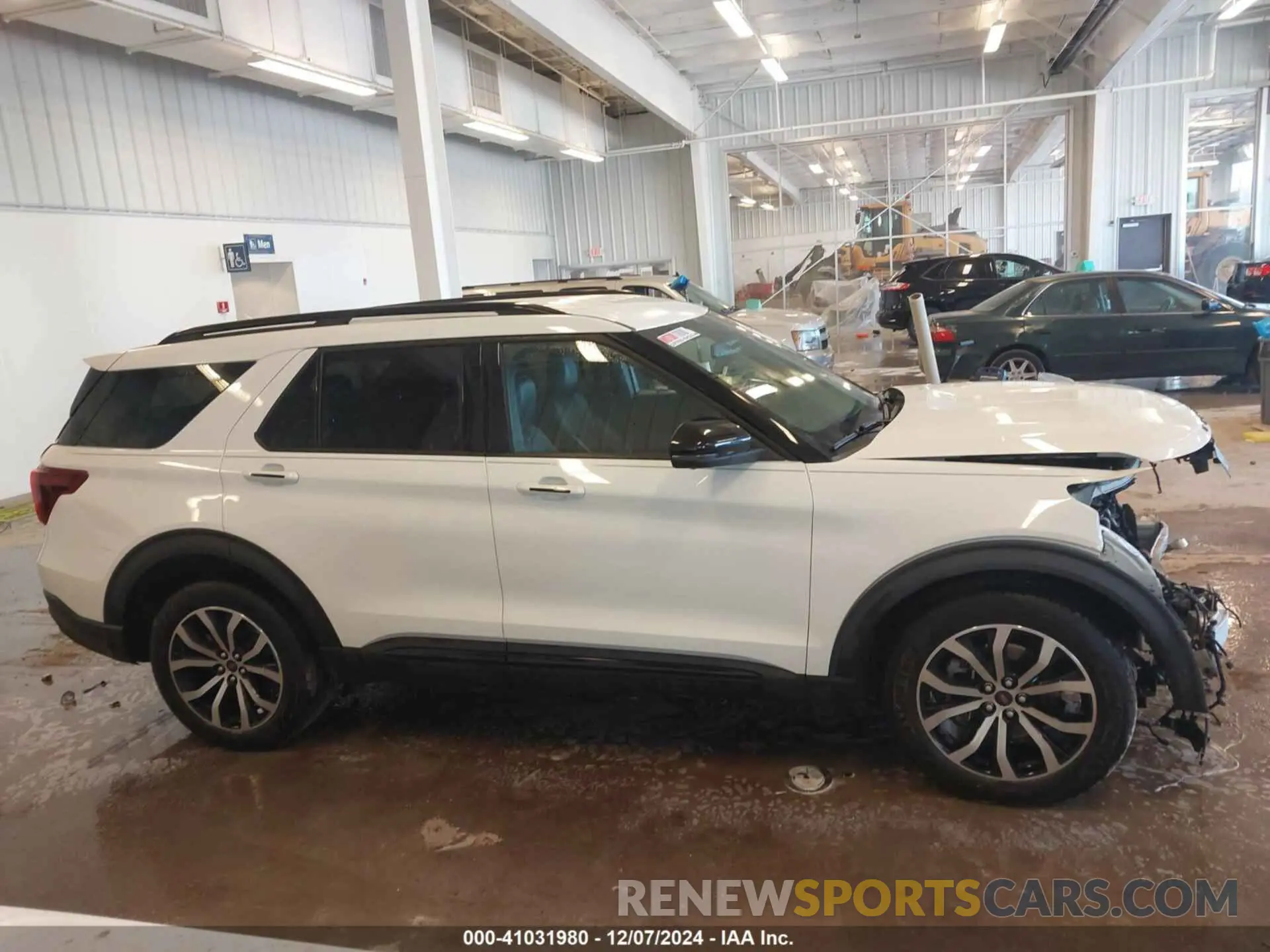 13 Photograph of a damaged car 1FM5K8GC5LGA62211 FORD EXPLORER 2020