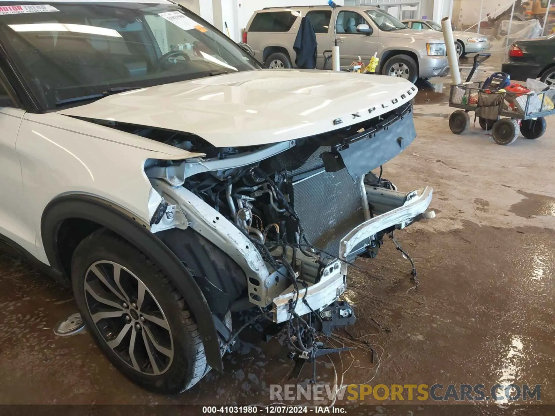 17 Photograph of a damaged car 1FM5K8GC5LGA62211 FORD EXPLORER 2020