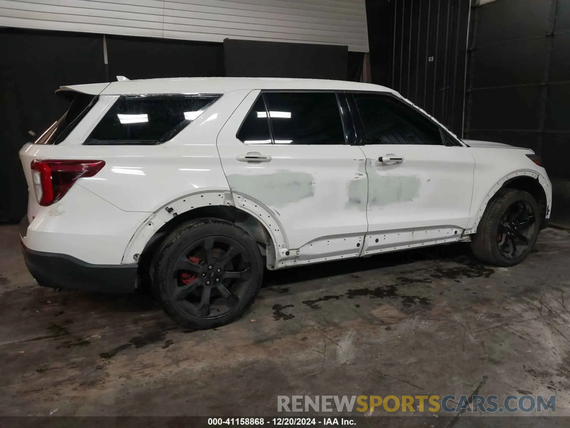 4 Photograph of a damaged car 1FM5K8GC5LGB55780 FORD EXPLORER 2020