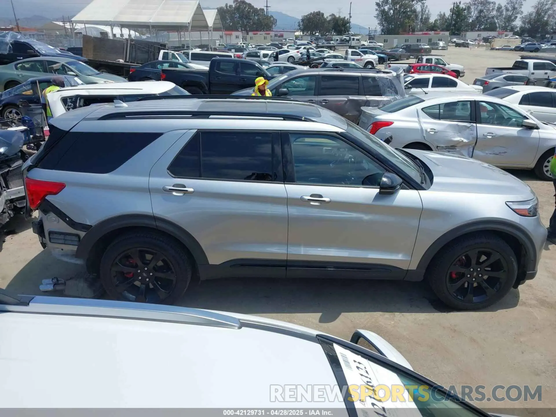 14 Photograph of a damaged car 1FM5K8GC5LGC47522 FORD EXPLORER 2020