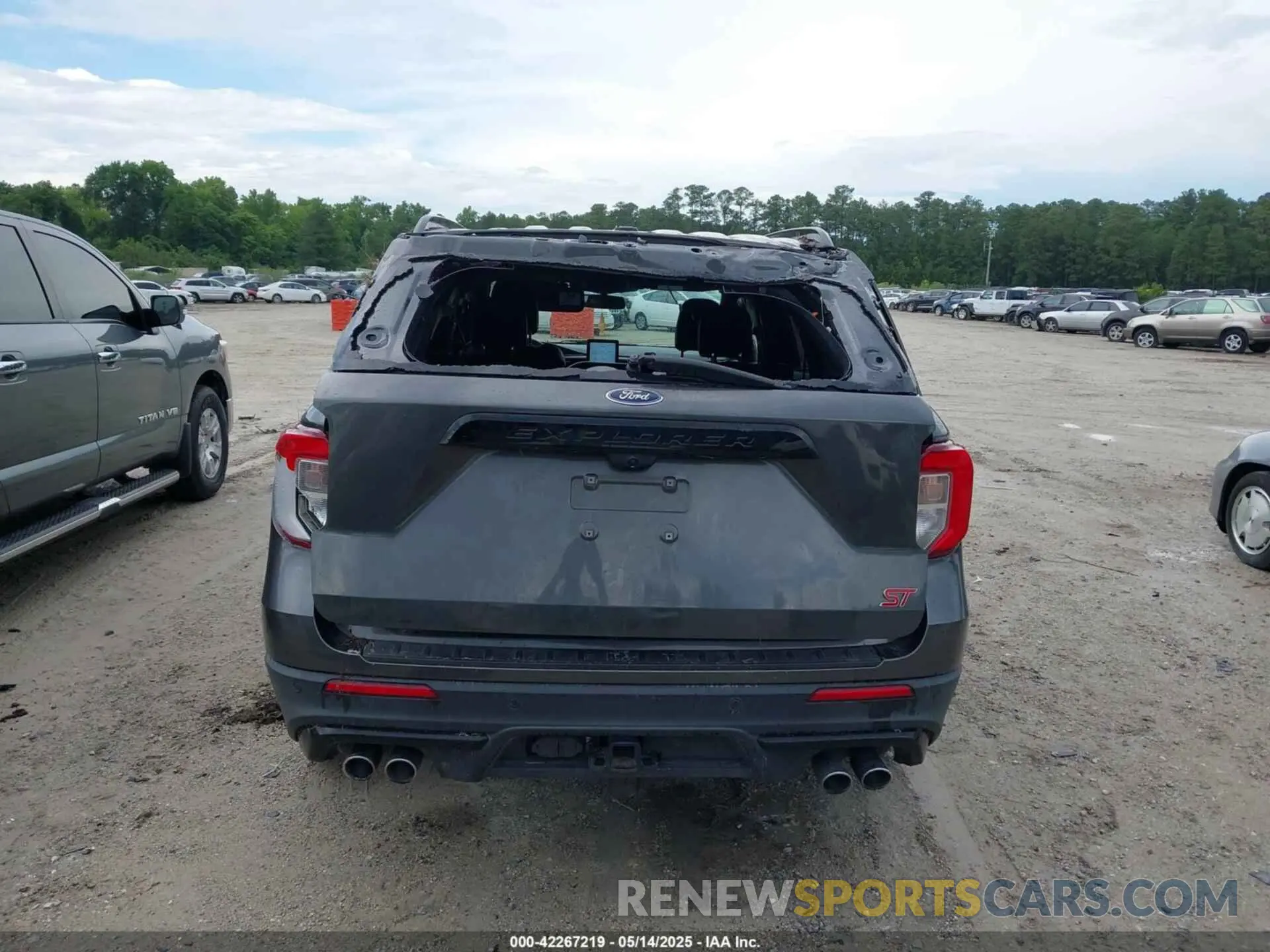 16 Photograph of a damaged car 1FM5K8GC6LGA22803 FORD EXPLORER 2020