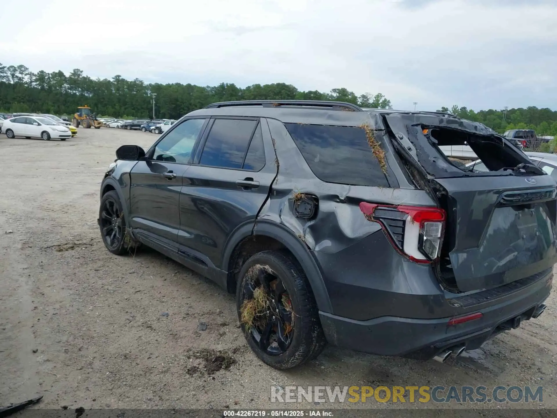 3 Photograph of a damaged car 1FM5K8GC6LGA22803 FORD EXPLORER 2020