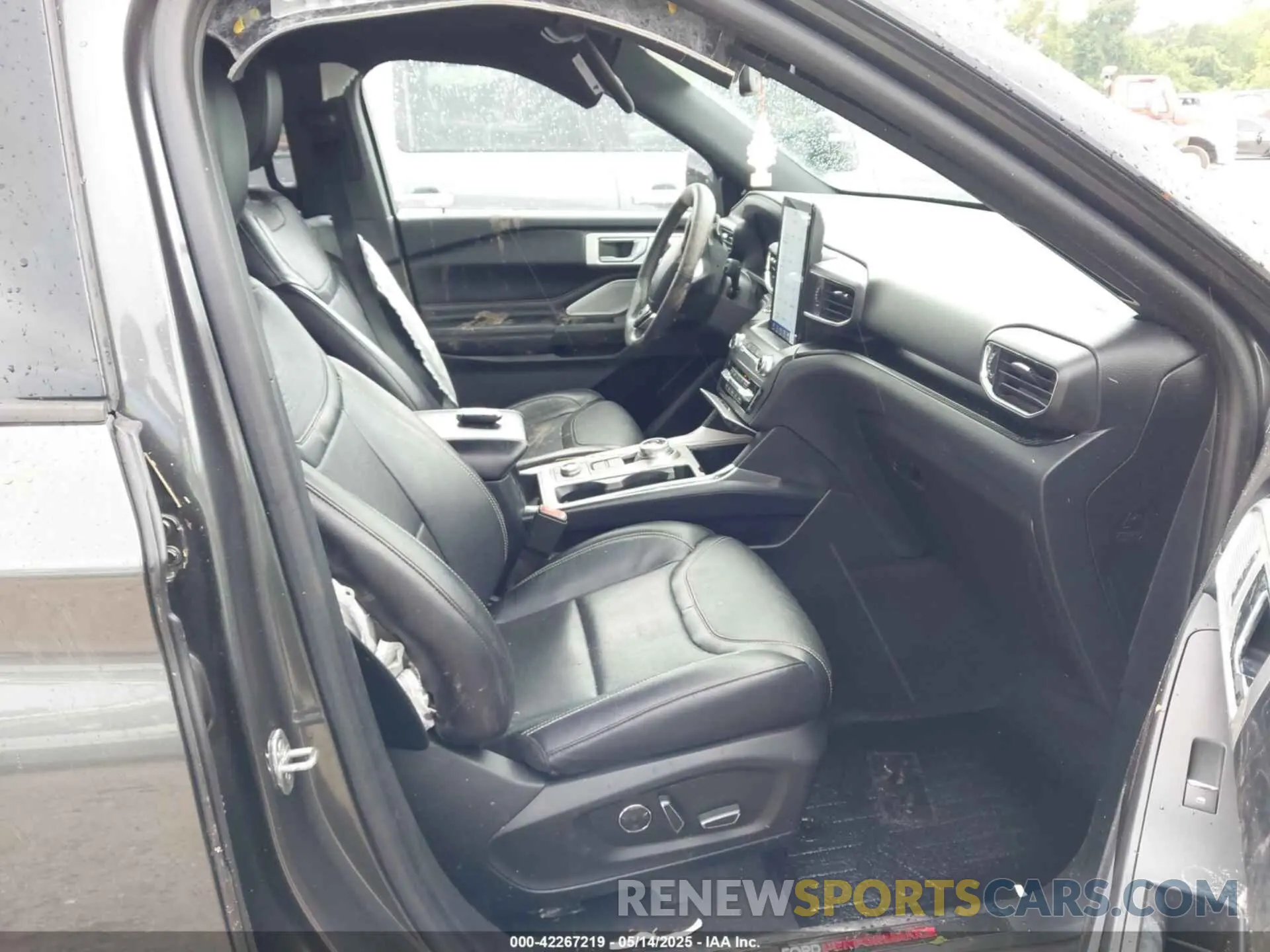 5 Photograph of a damaged car 1FM5K8GC6LGA22803 FORD EXPLORER 2020