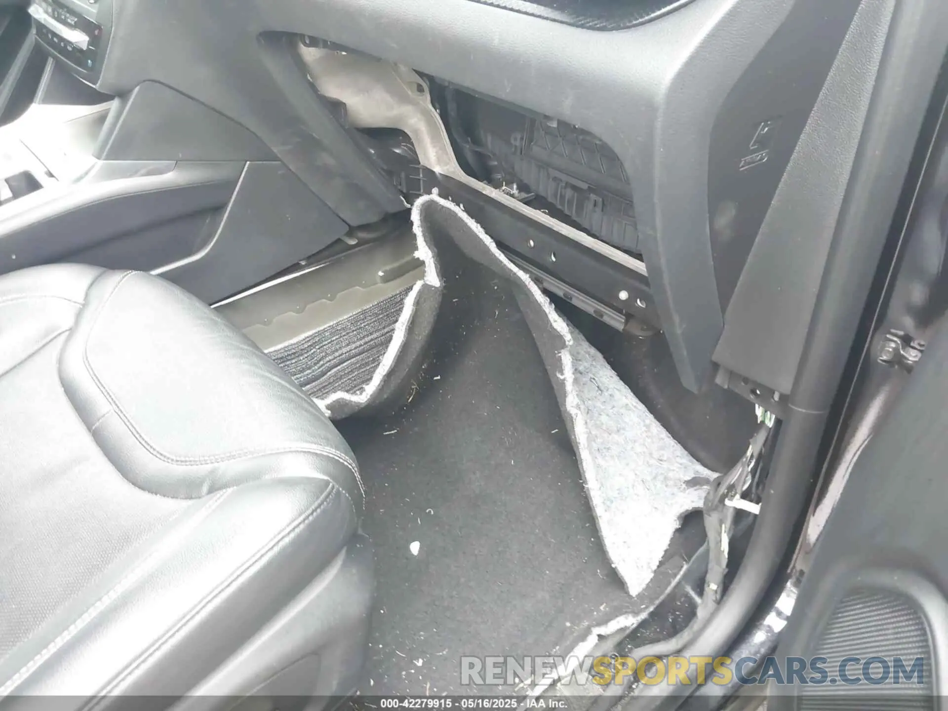 6 Photograph of a damaged car 1FM5K8GC6LGD07730 FORD EXPLORER 2020