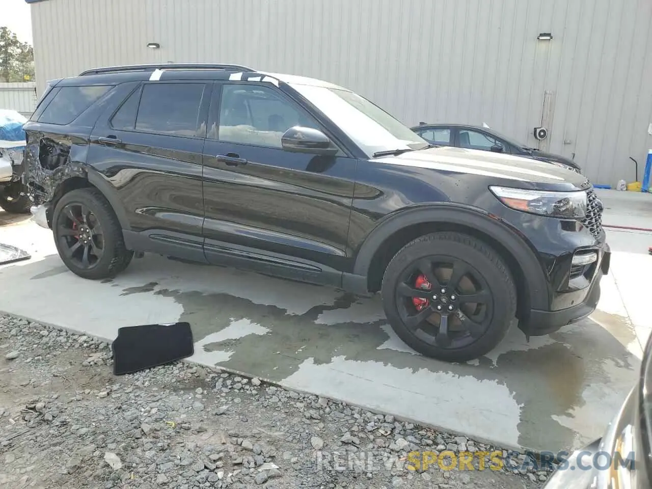 4 Photograph of a damaged car 1FM5K8GC7LGA09641 FORD EXPLORER 2020