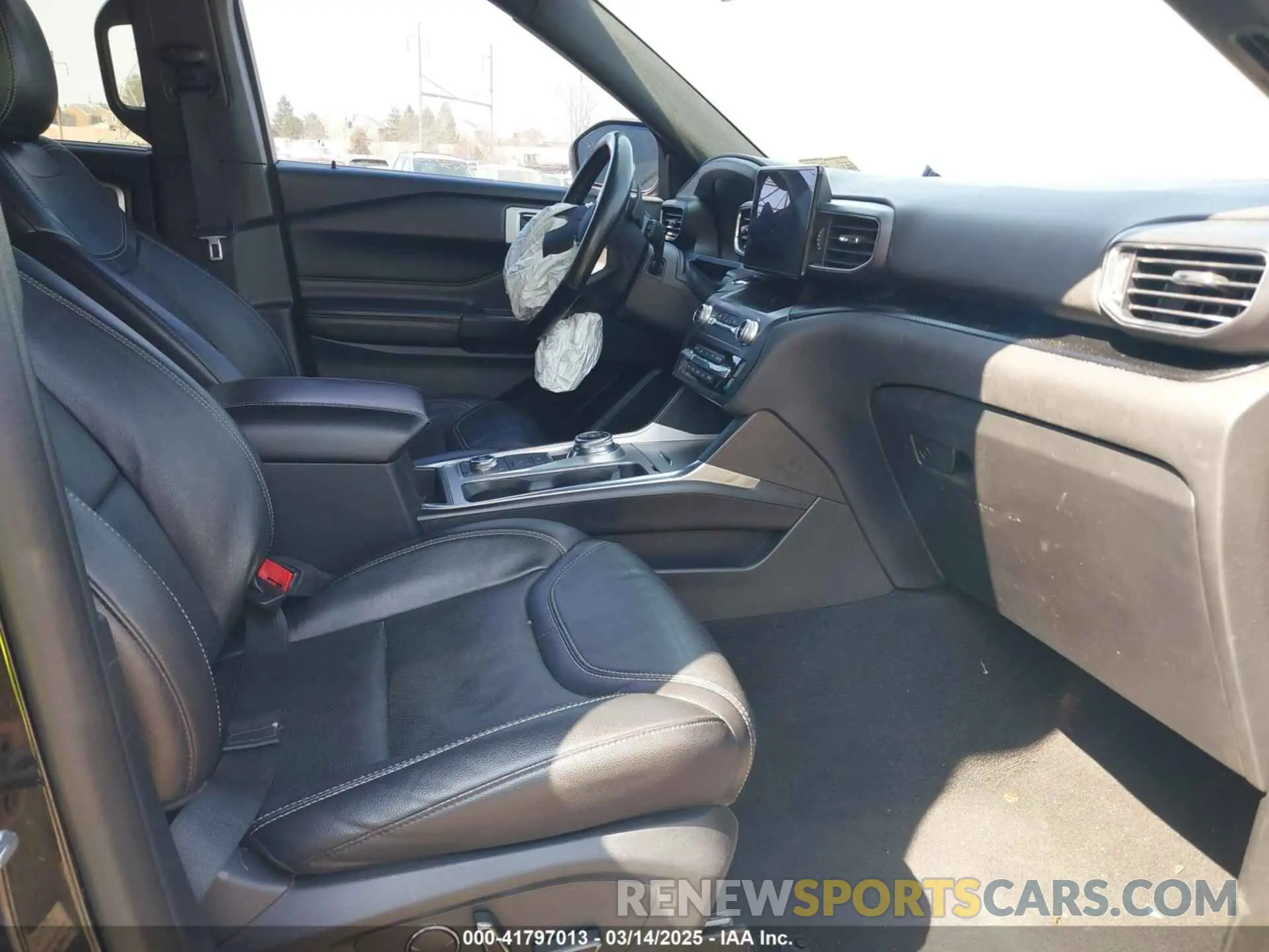5 Photograph of a damaged car 1FM5K8GC8LGB99708 FORD EXPLORER 2020
