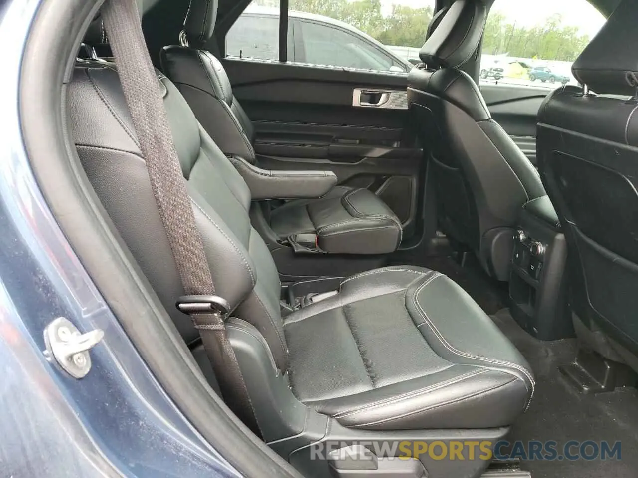 11 Photograph of a damaged car 1FM5K8GCXLGA07009 FORD EXPLORER 2020
