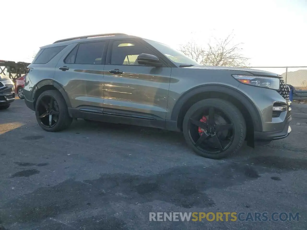 4 Photograph of a damaged car 1FM5K8GCXLGB29448 FORD EXPLORER 2020