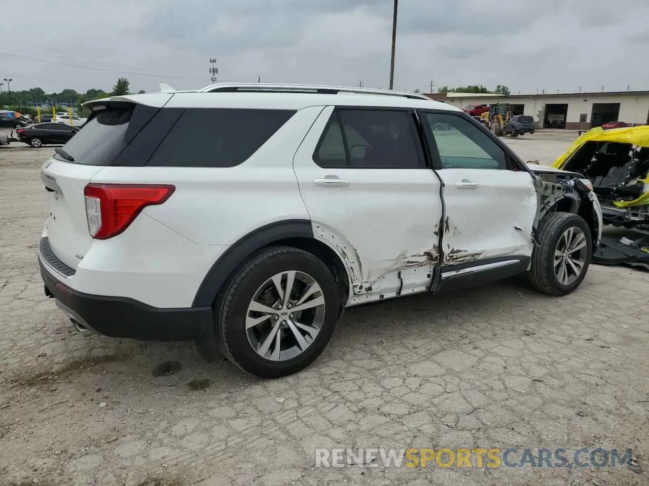 3 Photograph of a damaged car 1FM5K8HC1LGA13358 FORD EXPLORER 2020