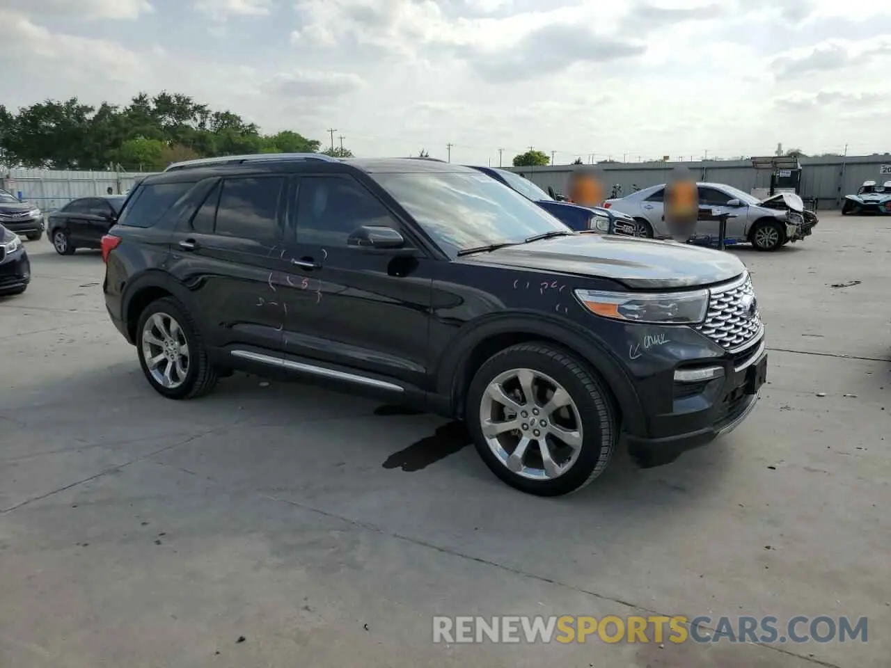 4 Photograph of a damaged car 1FM5K8HC1LGA26482 FORD EXPLORER 2020