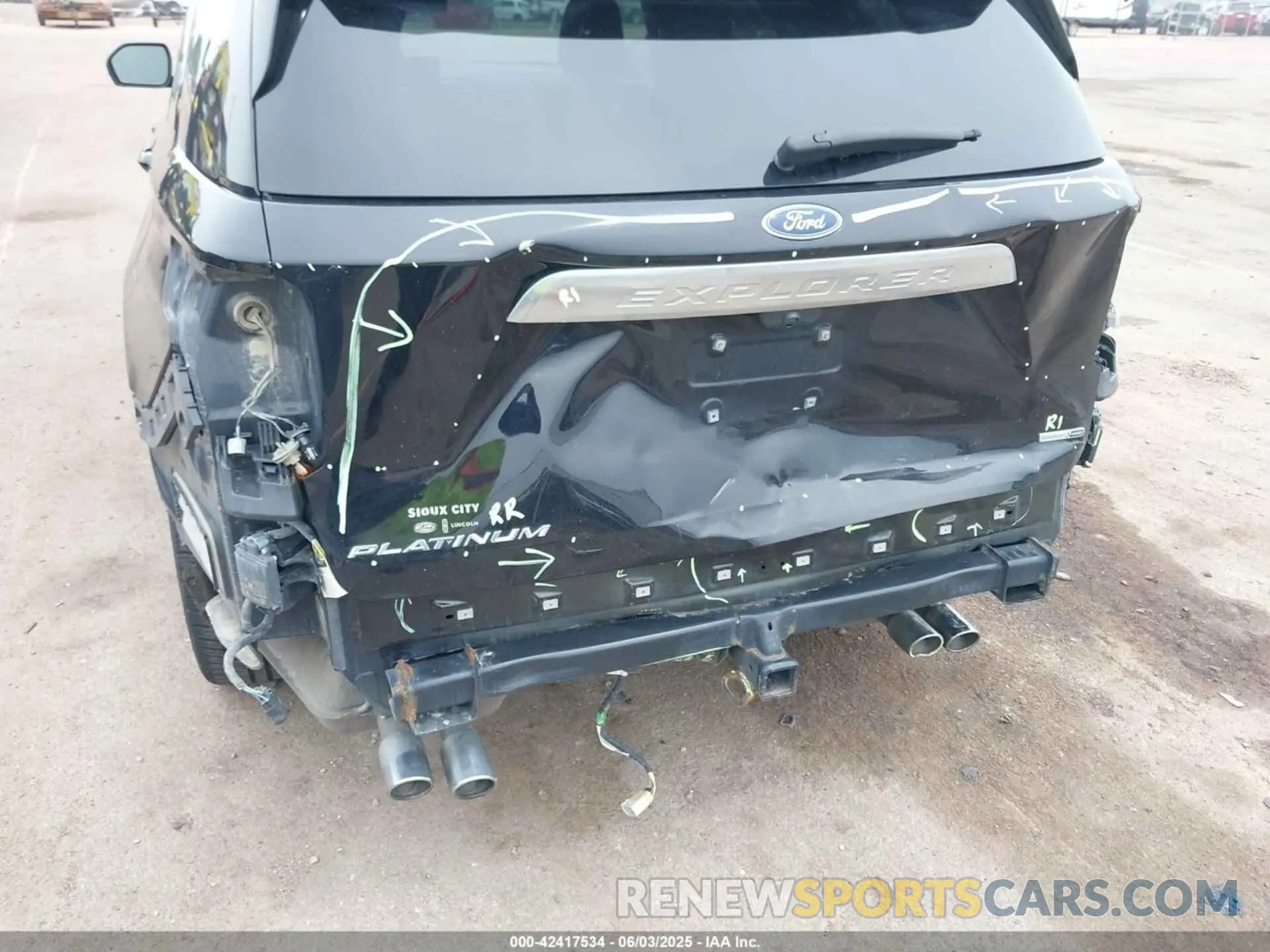 6 Photograph of a damaged car 1FM5K8HC4LGB21828 FORD EXPLORER 2020