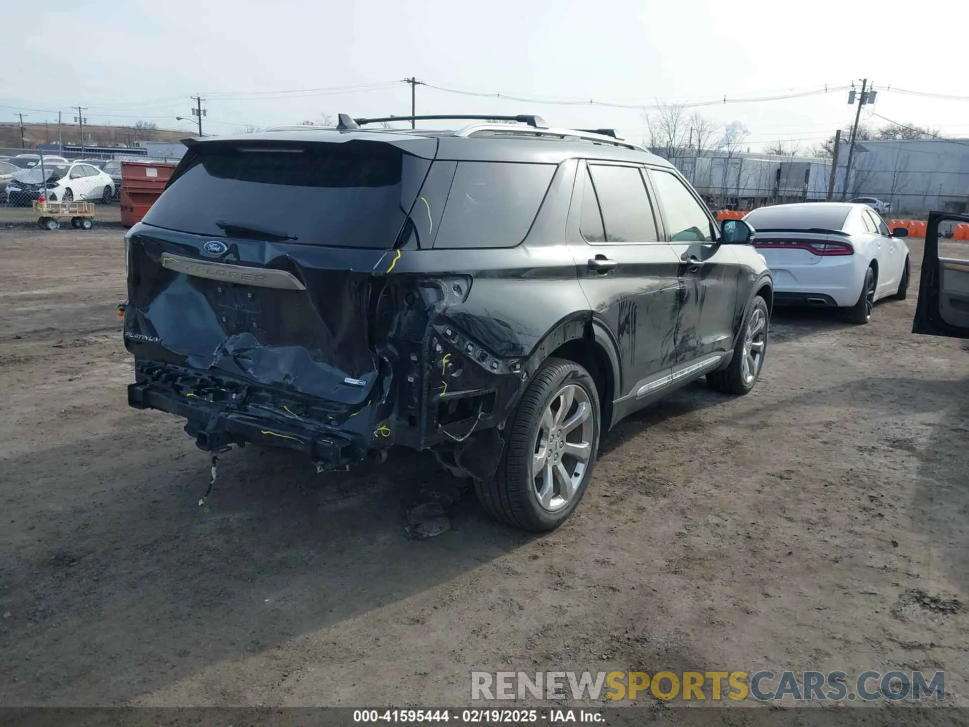 4 Photograph of a damaged car 1FM5K8HC5LGA32222 FORD EXPLORER 2020
