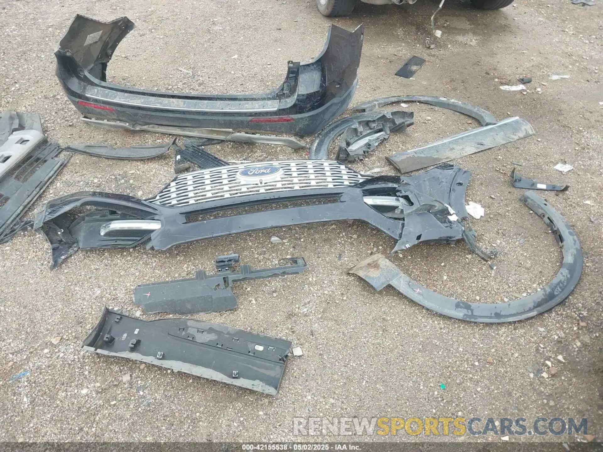 18 Photograph of a damaged car 1FM5K8HC6LGC89843 FORD EXPLORER 2020