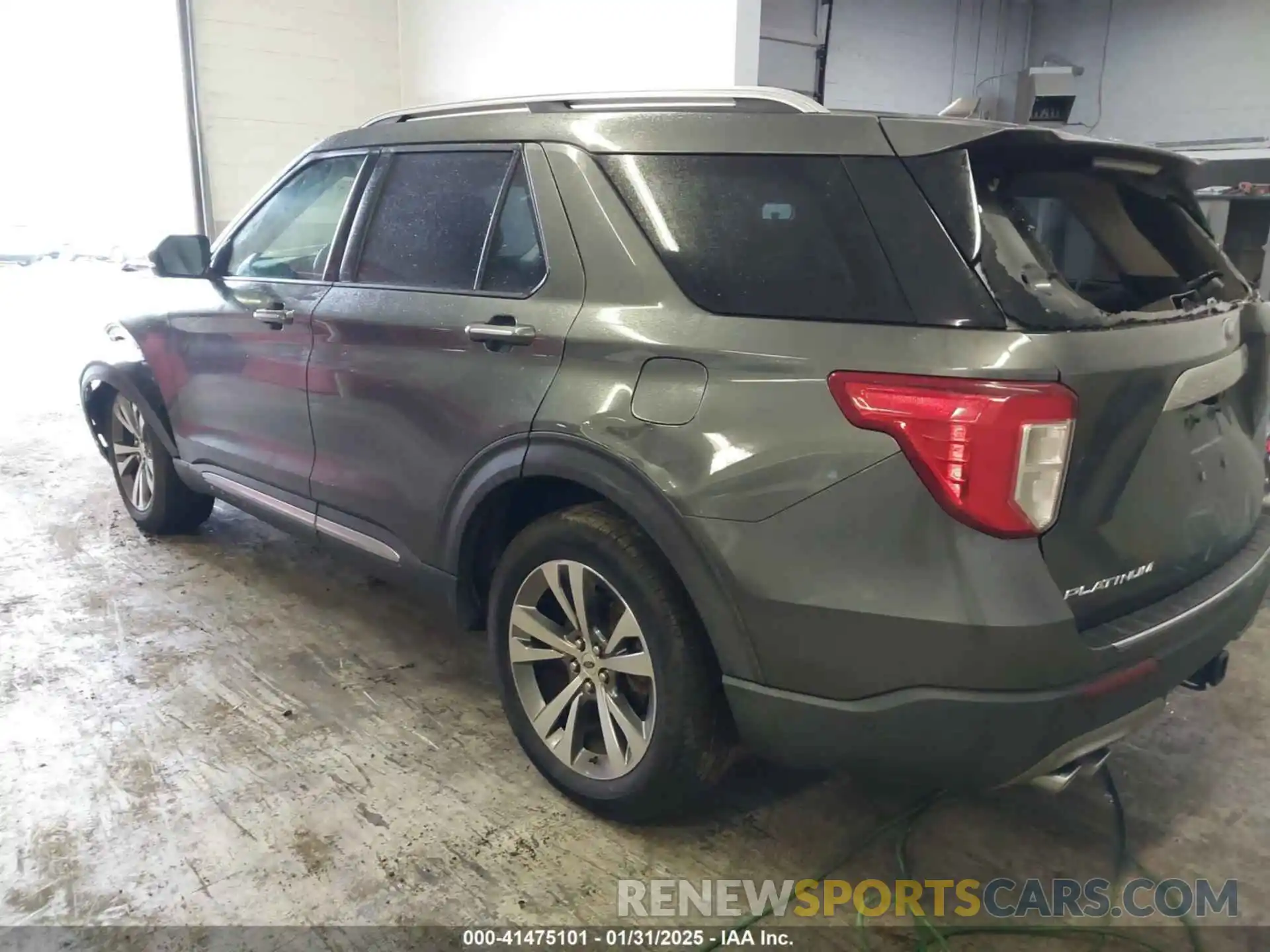 3 Photograph of a damaged car 1FM5K8HC8LGA04995 FORD EXPLORER 2020