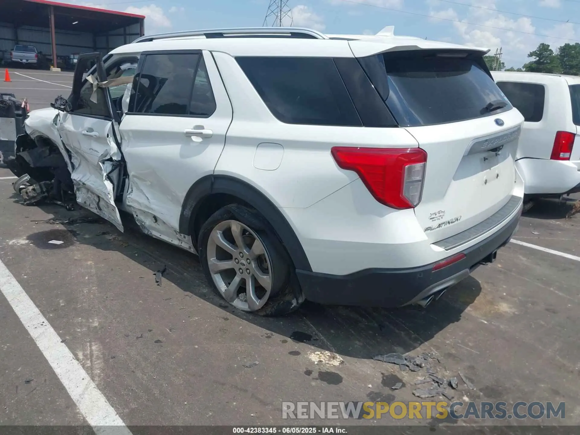 3 Photograph of a damaged car 1FM5K8HCXLGB45969 FORD EXPLORER 2020