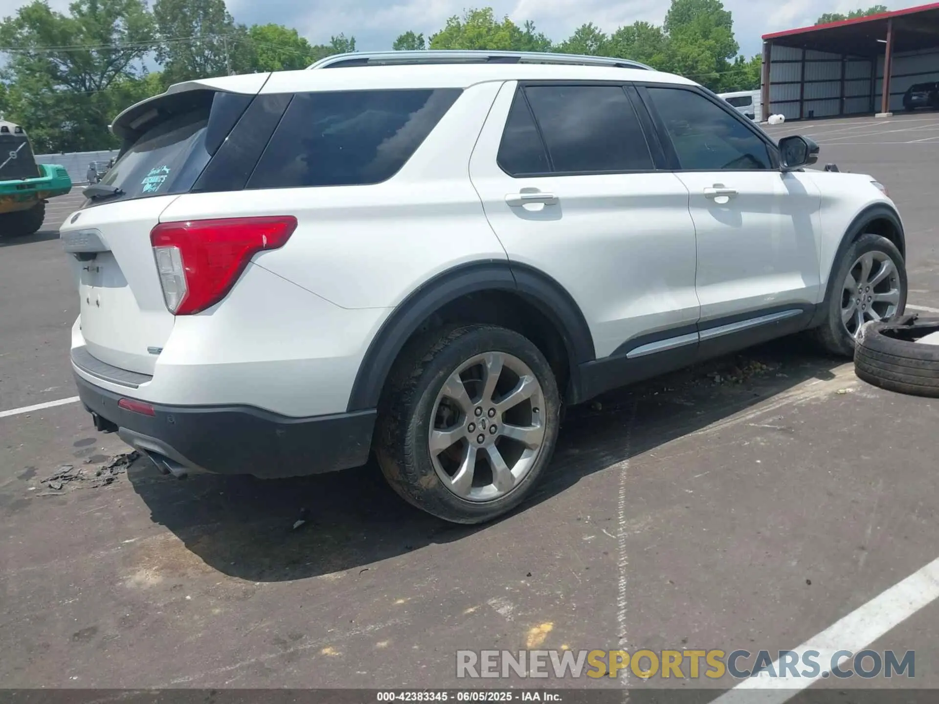 4 Photograph of a damaged car 1FM5K8HCXLGB45969 FORD EXPLORER 2020