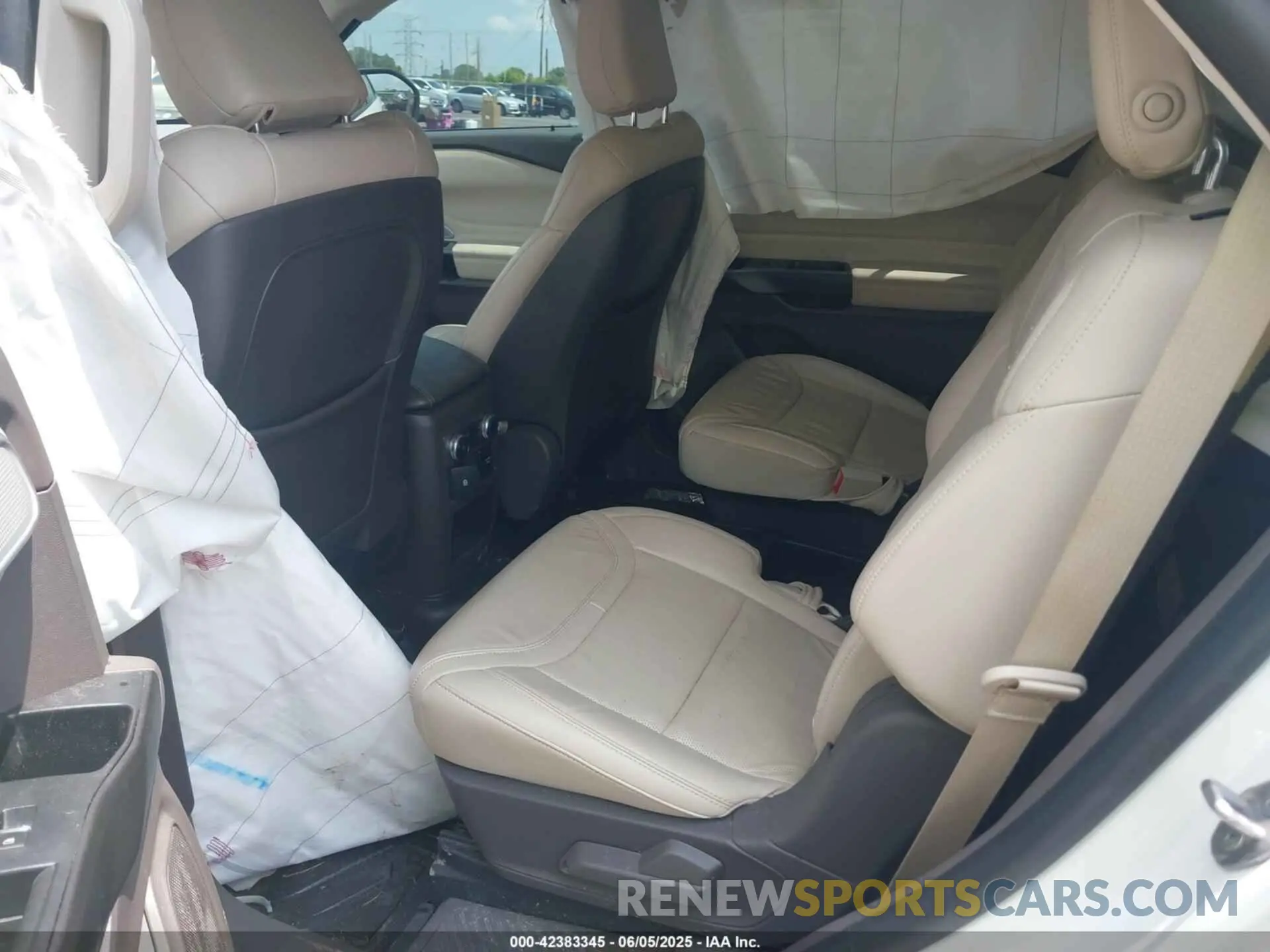 8 Photograph of a damaged car 1FM5K8HCXLGB45969 FORD EXPLORER 2020