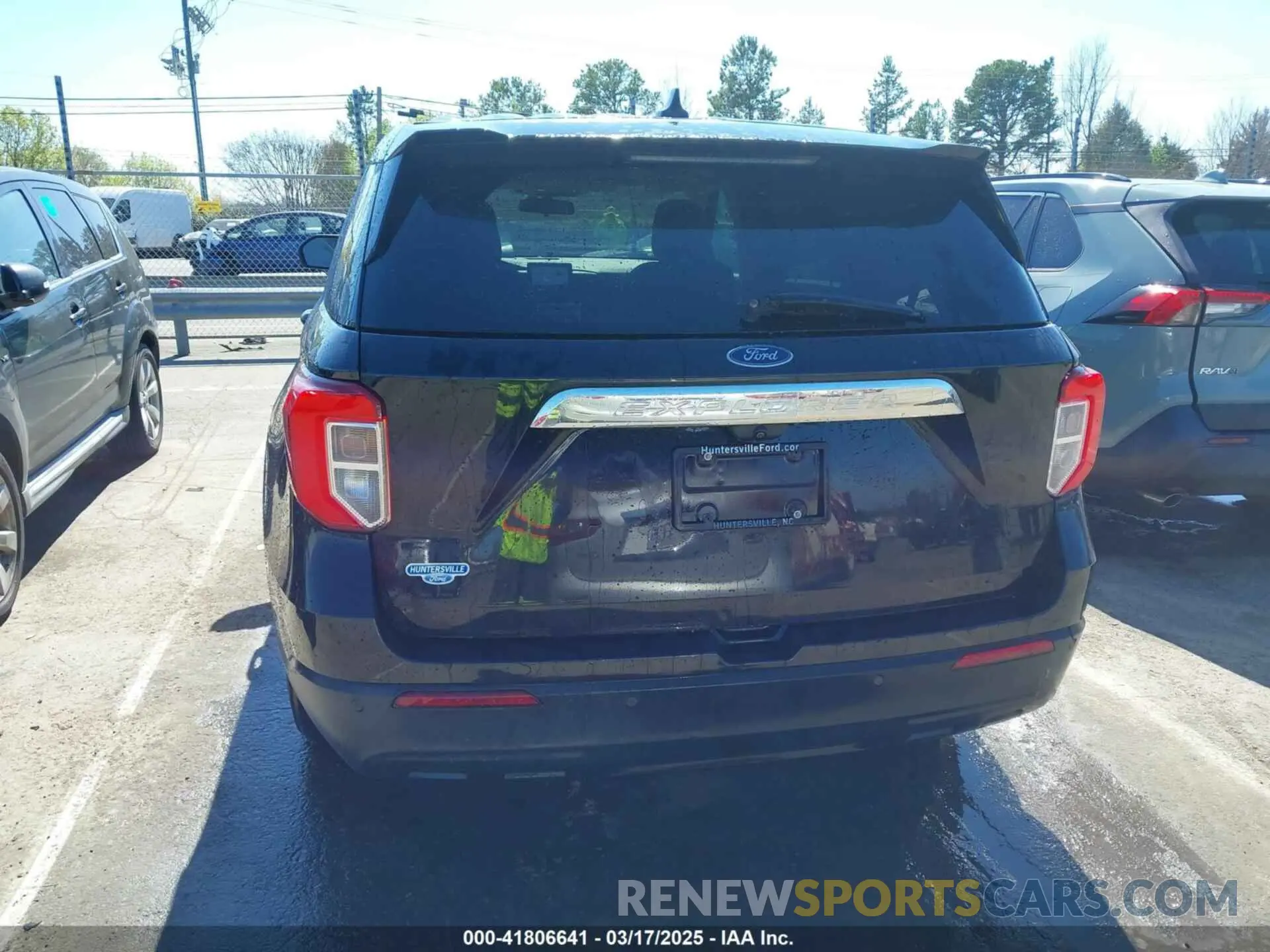 17 Photograph of a damaged car 1FMSK7BH0LGC74191 FORD EXPLORER 2020