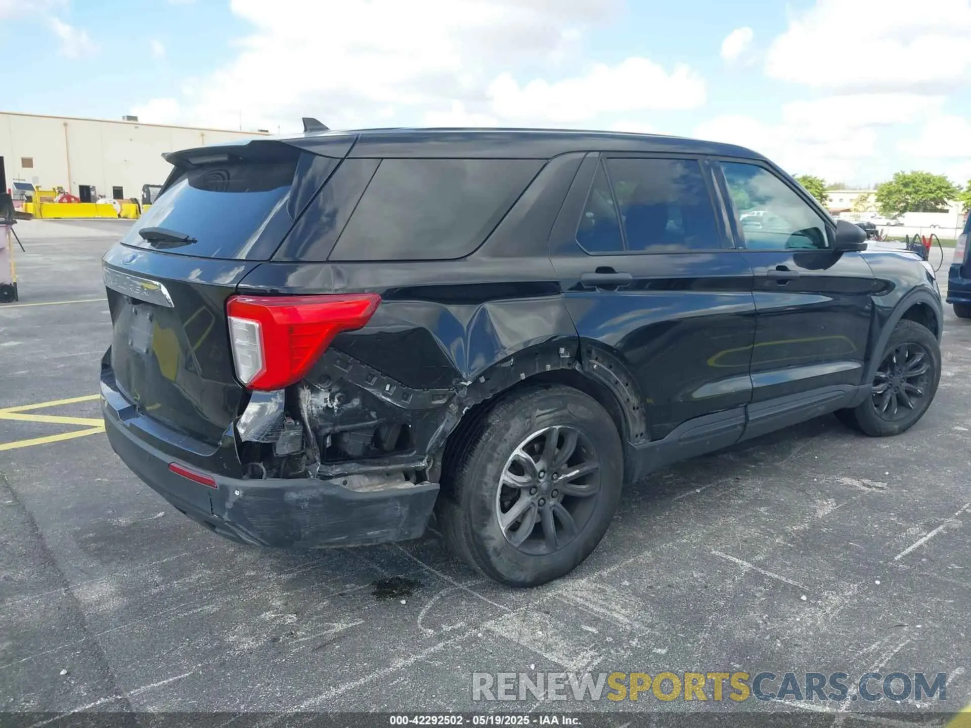 4 Photograph of a damaged car 1FMSK7BH5LGC75045 FORD EXPLORER 2020