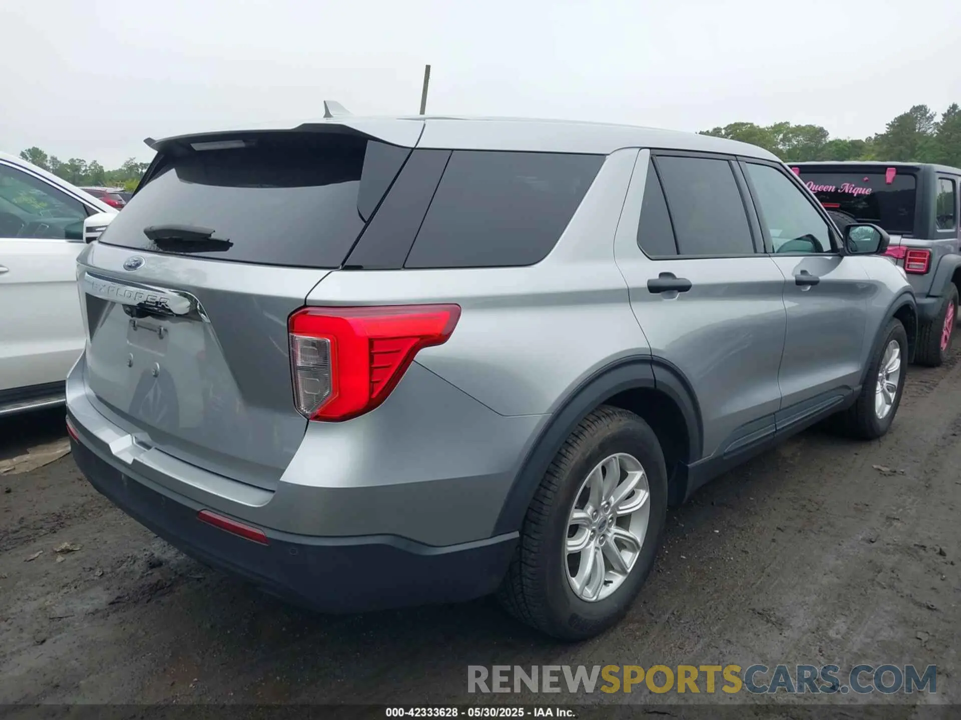 4 Photograph of a damaged car 1FMSK7BHXLGC86820 FORD EXPLORER 2020
