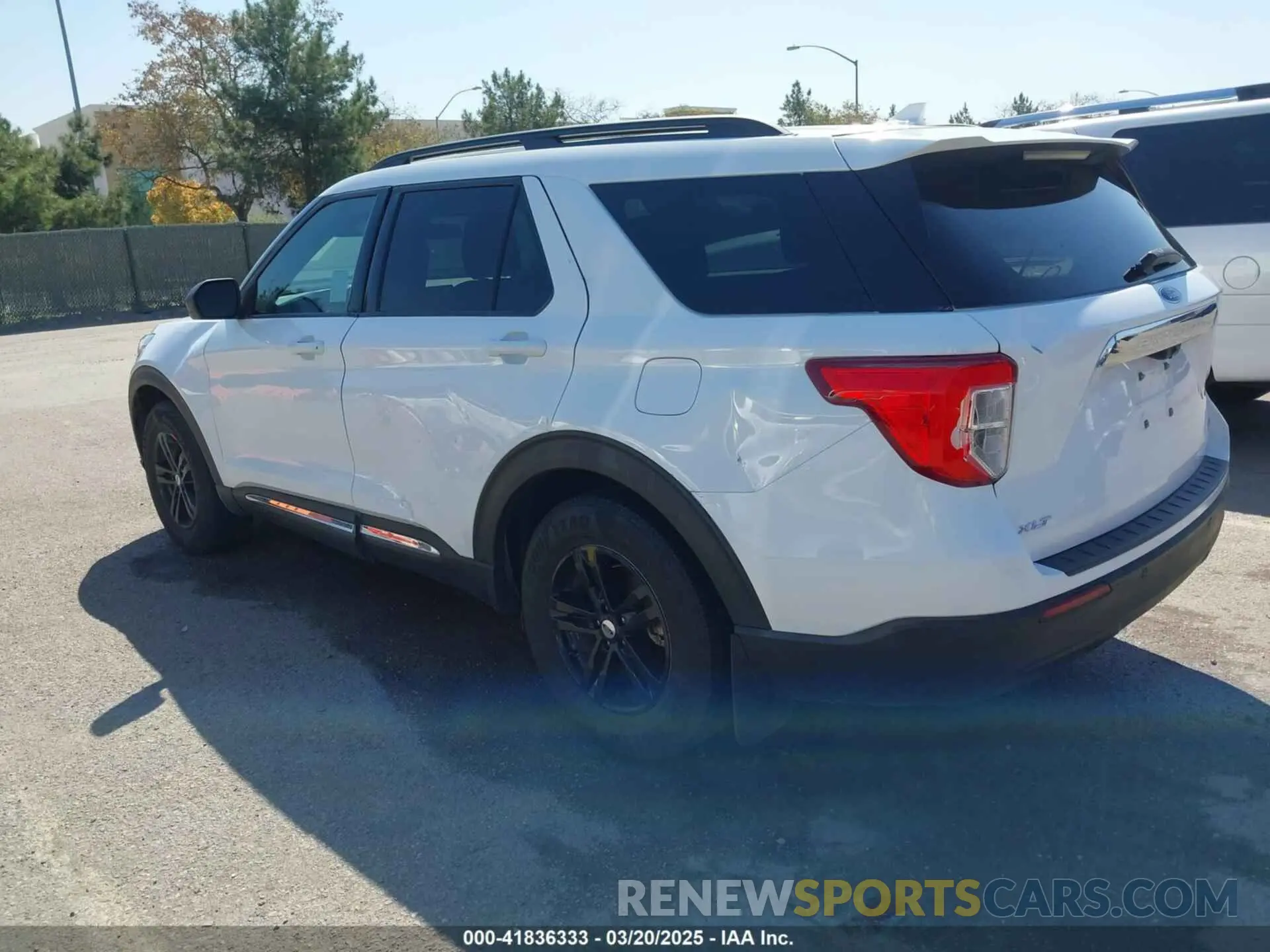 3 Photograph of a damaged car 1FMSK7DH0LGA56278 FORD EXPLORER 2020