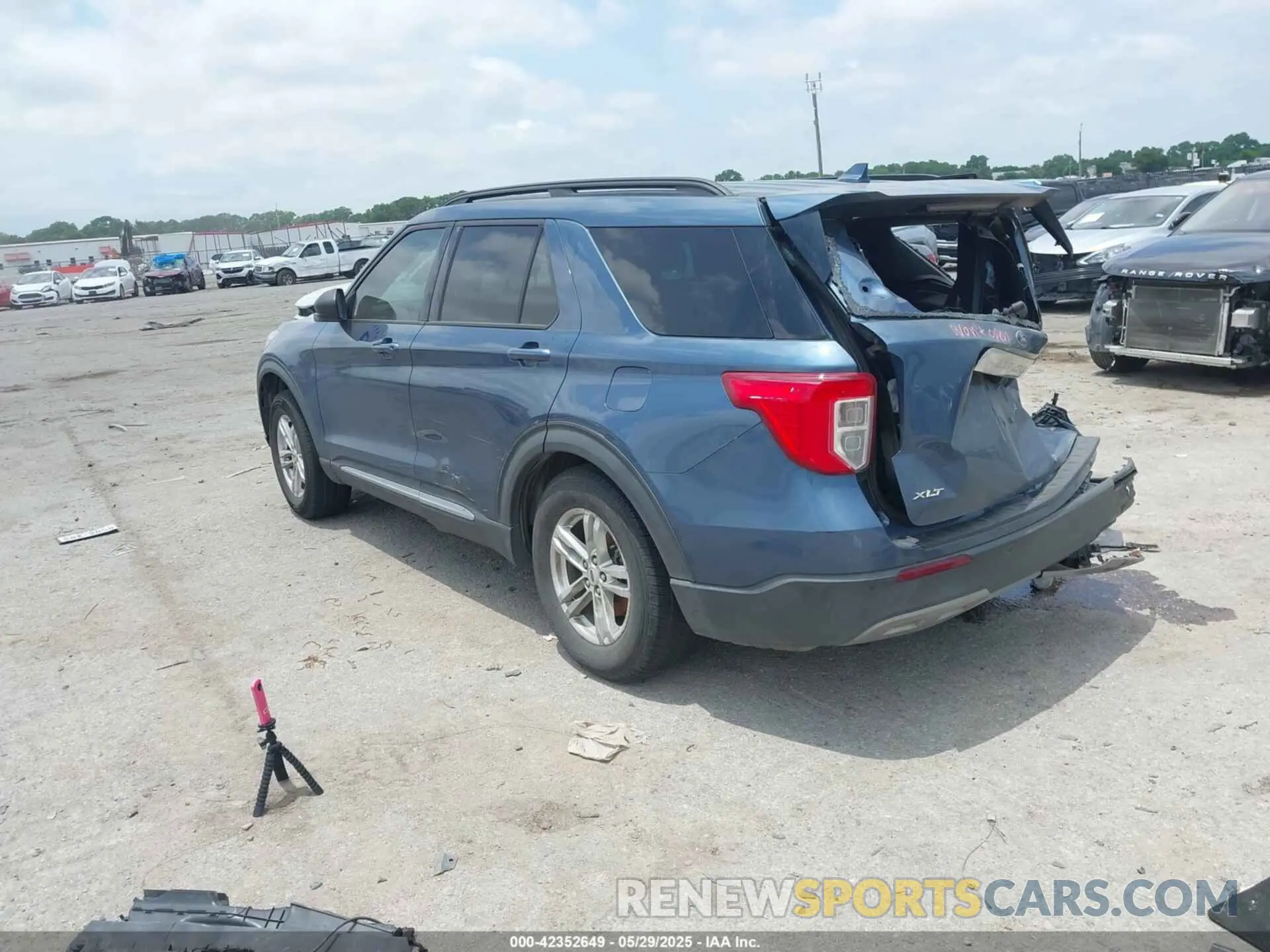 3 Photograph of a damaged car 1FMSK7DH1LGB20702 FORD EXPLORER 2020