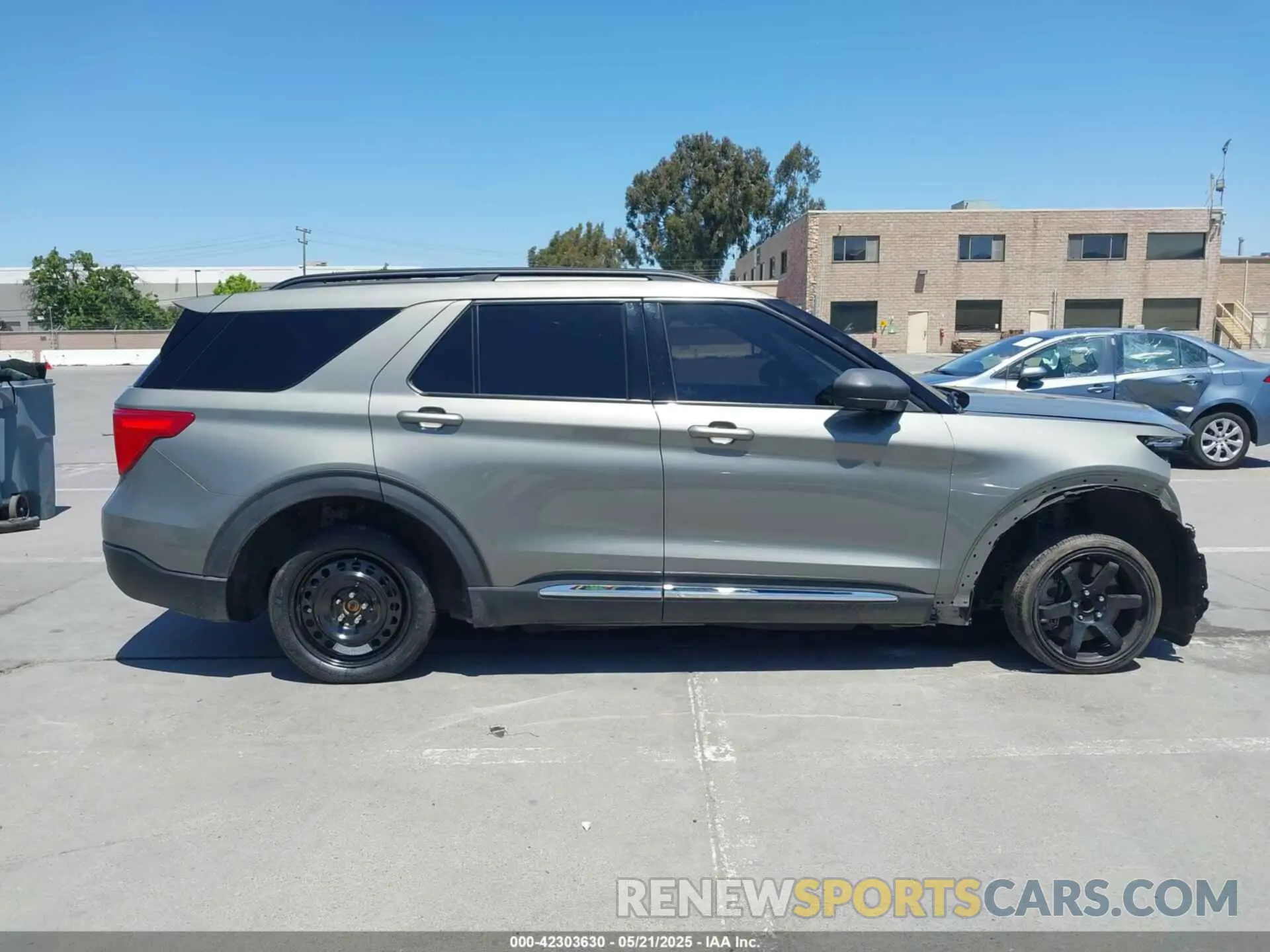 13 Photograph of a damaged car 1FMSK7DH3LGB06266 FORD EXPLORER 2020