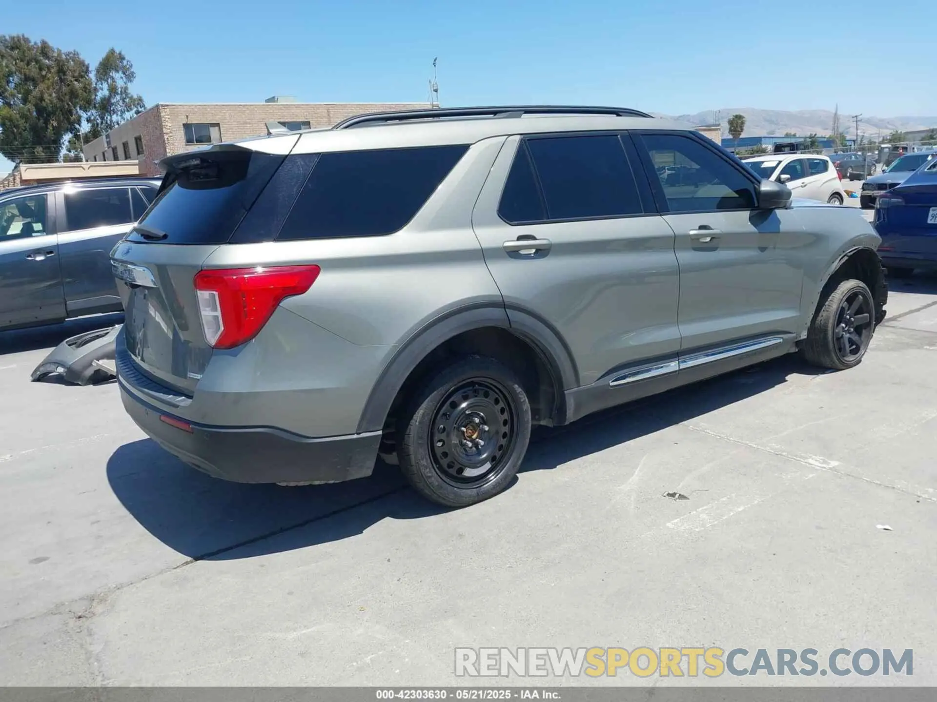 4 Photograph of a damaged car 1FMSK7DH3LGB06266 FORD EXPLORER 2020