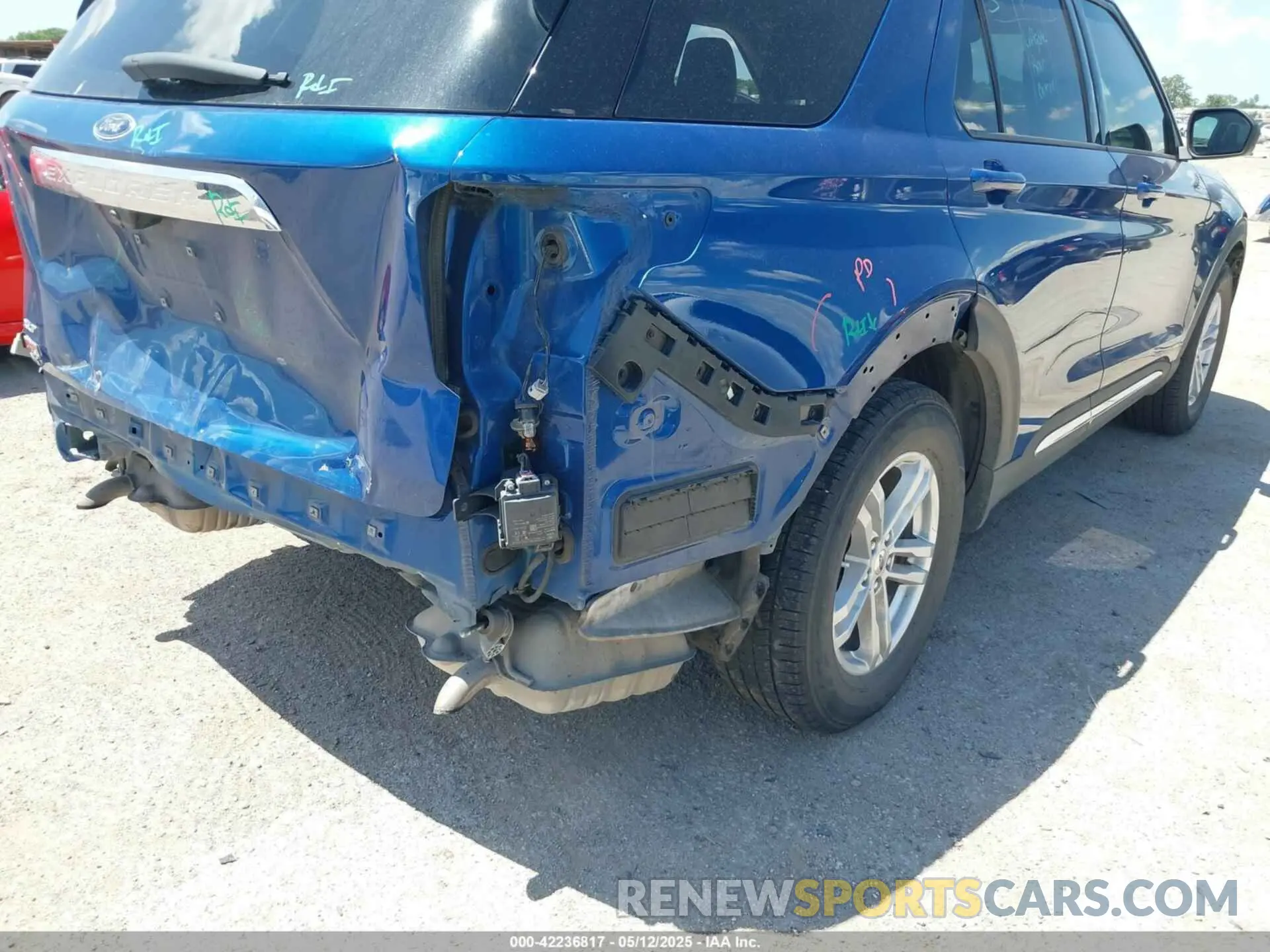 17 Photograph of a damaged car 1FMSK7DH3LGC79995 FORD EXPLORER 2020