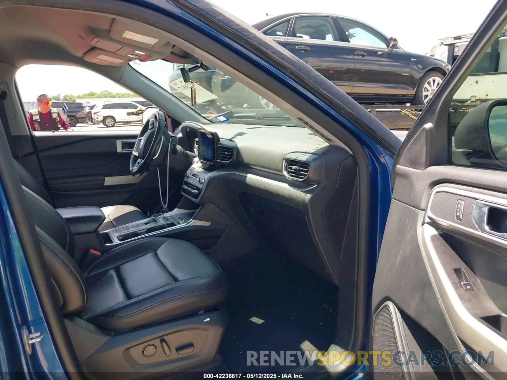 5 Photograph of a damaged car 1FMSK7DH3LGC79995 FORD EXPLORER 2020