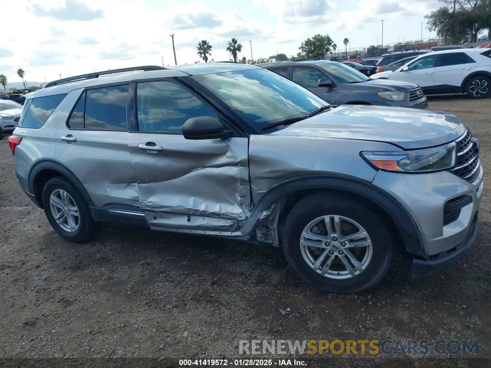 6 Photograph of a damaged car 1FMSK7DH3LGC82041 FORD EXPLORER 2020