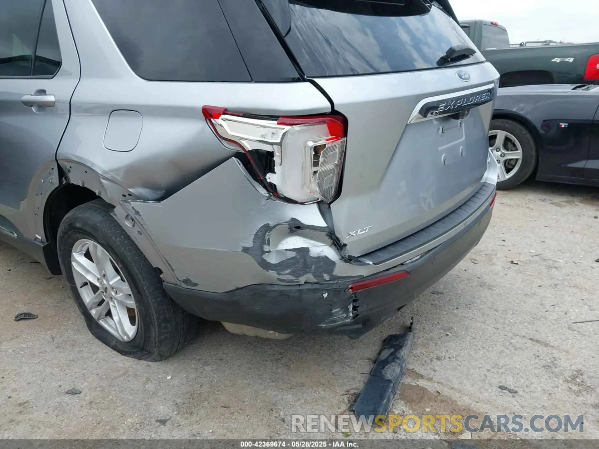 6 Photograph of a damaged car 1FMSK7DH4LGA20397 FORD EXPLORER 2020