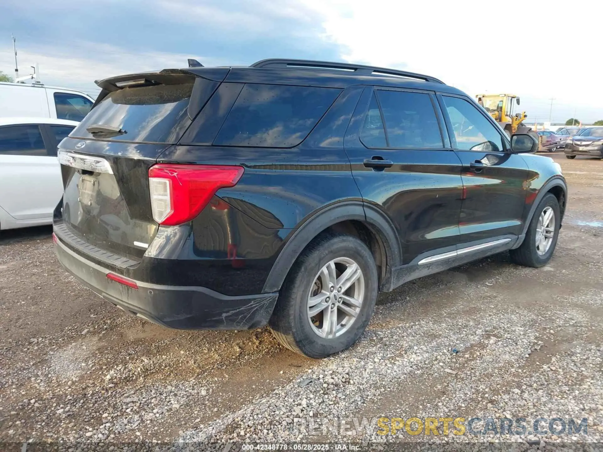4 Photograph of a damaged car 1FMSK7DH5LGC28692 FORD EXPLORER 2020