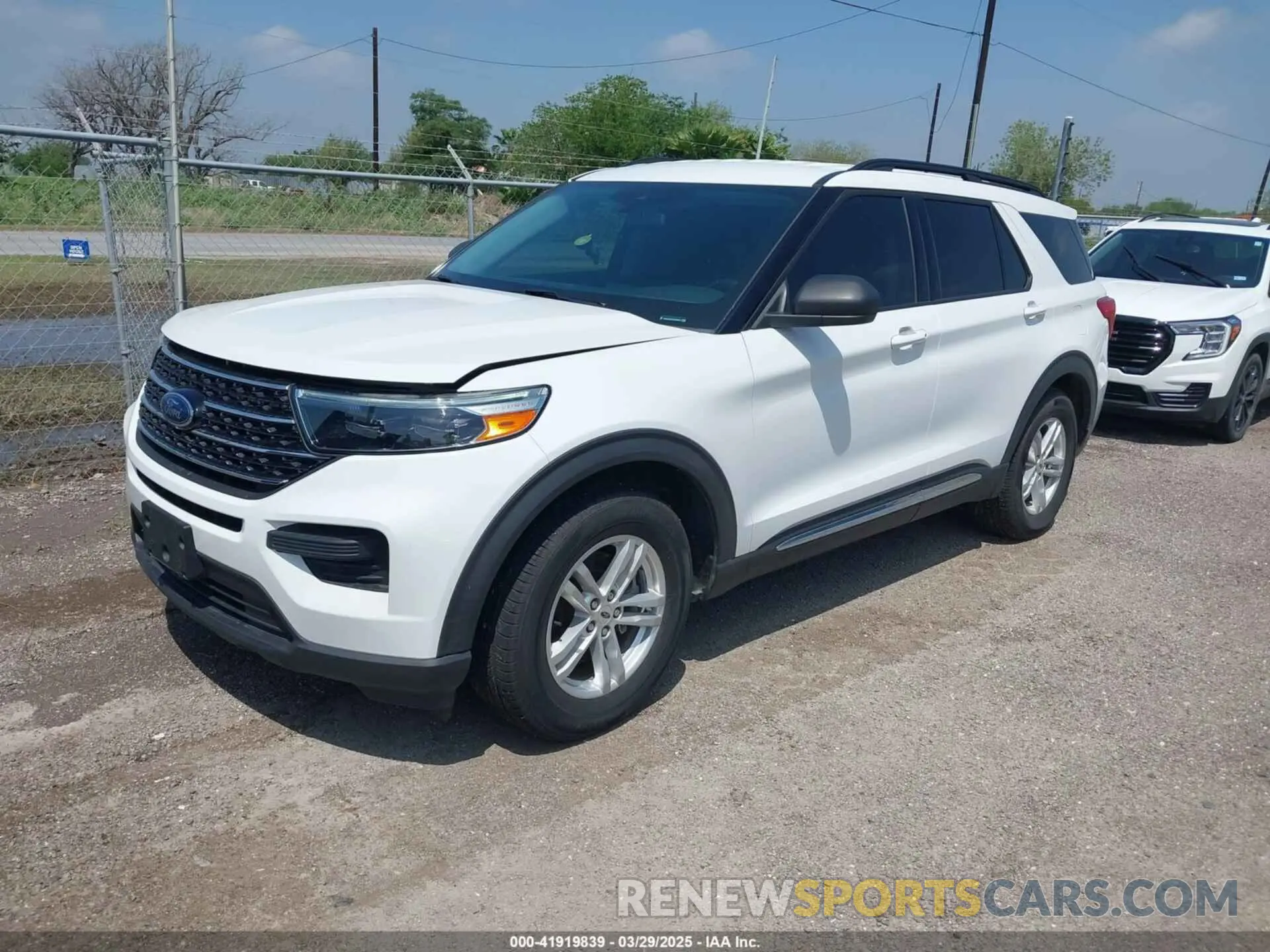 2 Photograph of a damaged car 1FMSK7DH6LGC89470 FORD EXPLORER 2020