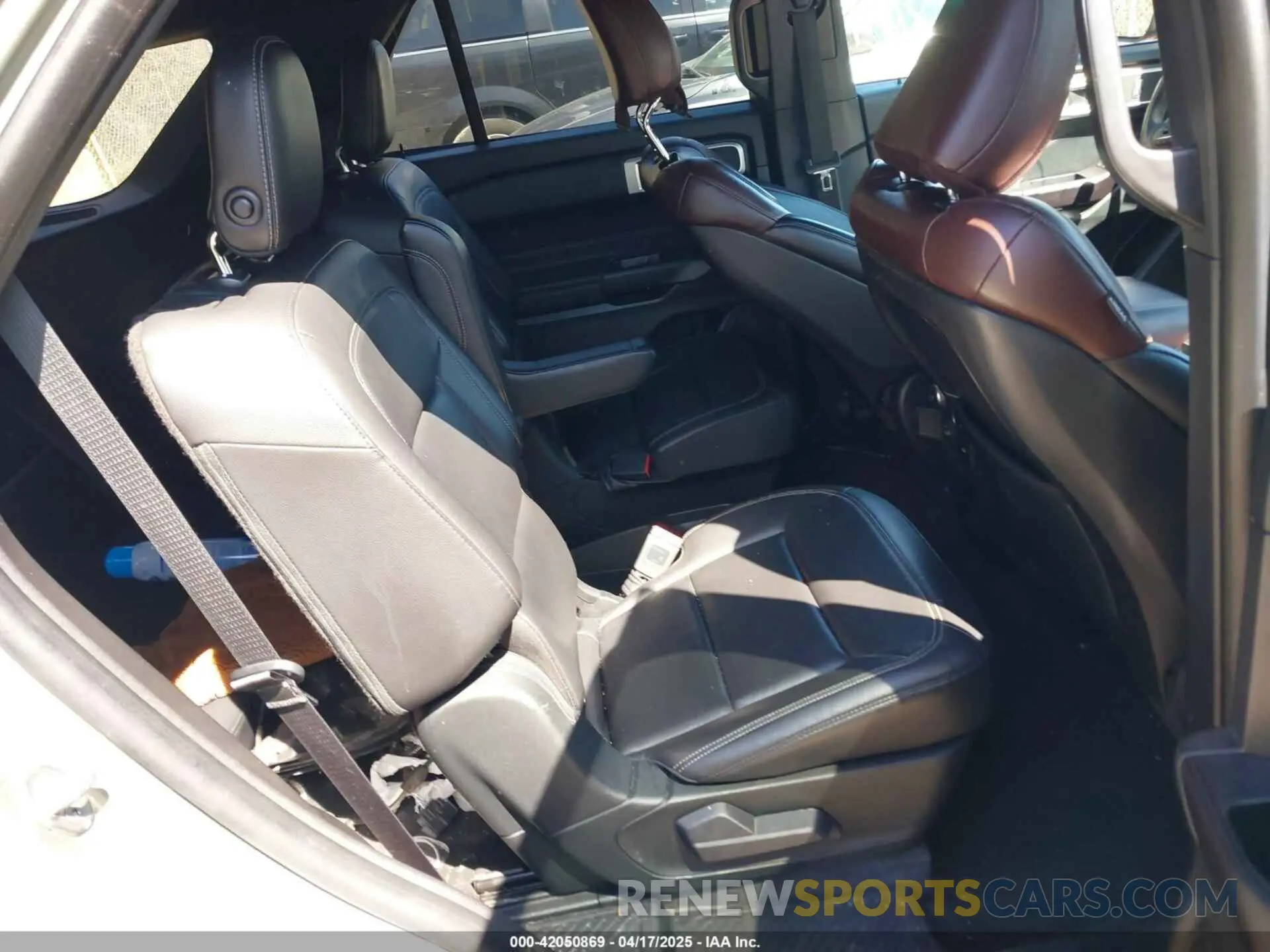 8 Photograph of a damaged car 1FMSK7DH7LGB35009 FORD EXPLORER 2020