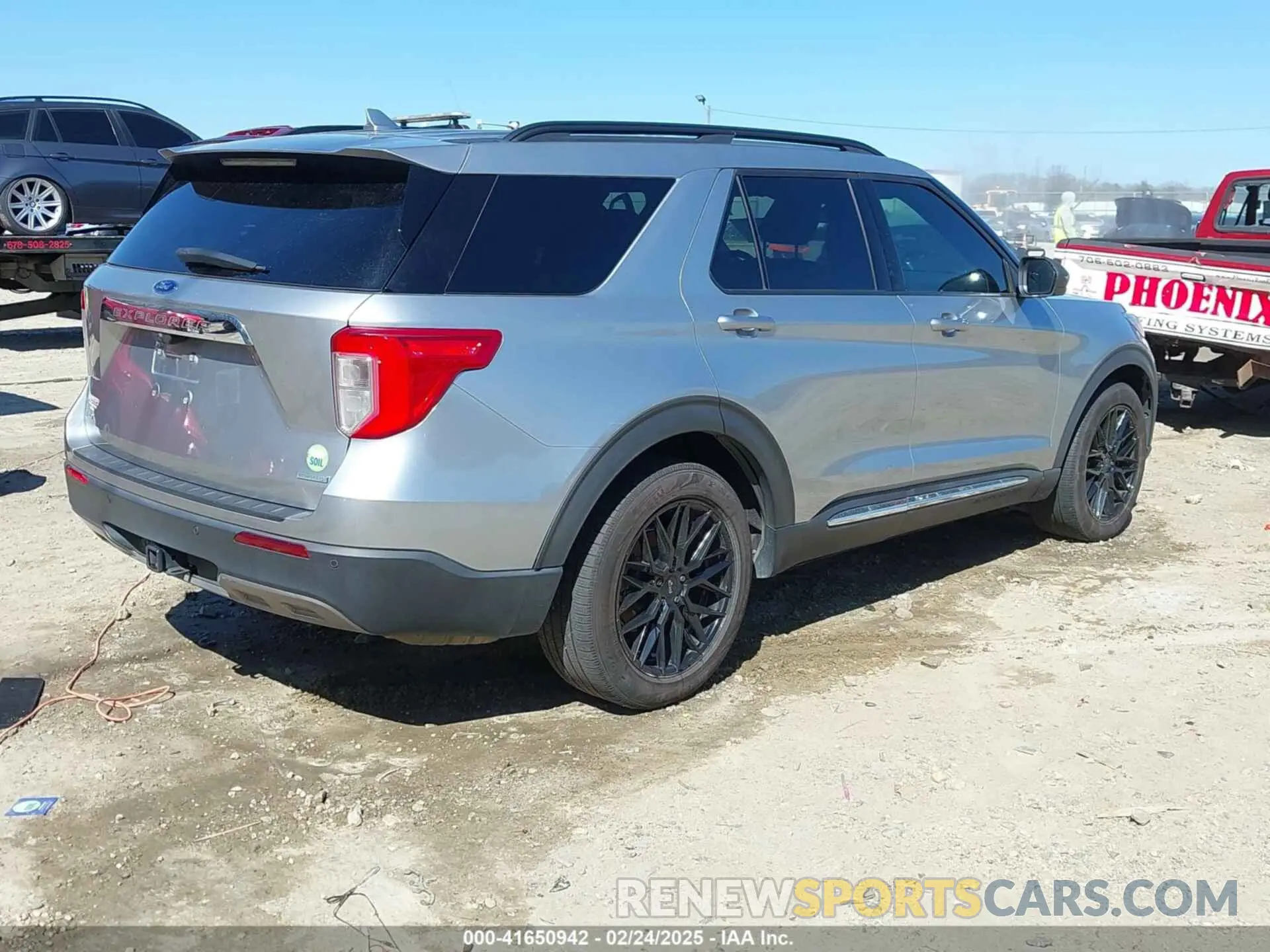 4 Photograph of a damaged car 1FMSK7DH8LGA09516 FORD EXPLORER 2020