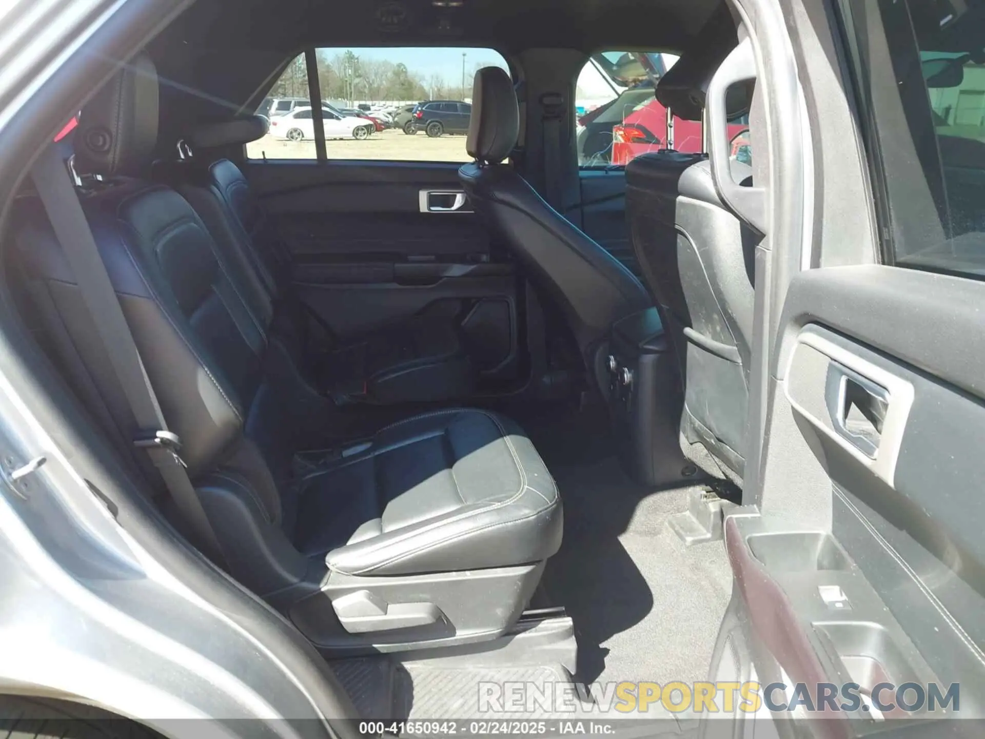 8 Photograph of a damaged car 1FMSK7DH8LGA09516 FORD EXPLORER 2020