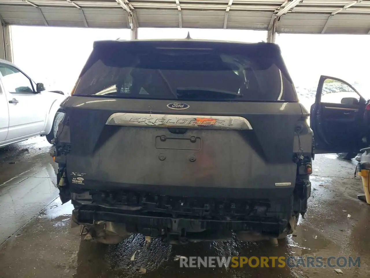 6 Photograph of a damaged car 1FMSK7DH9LGA10142 FORD EXPLORER 2020