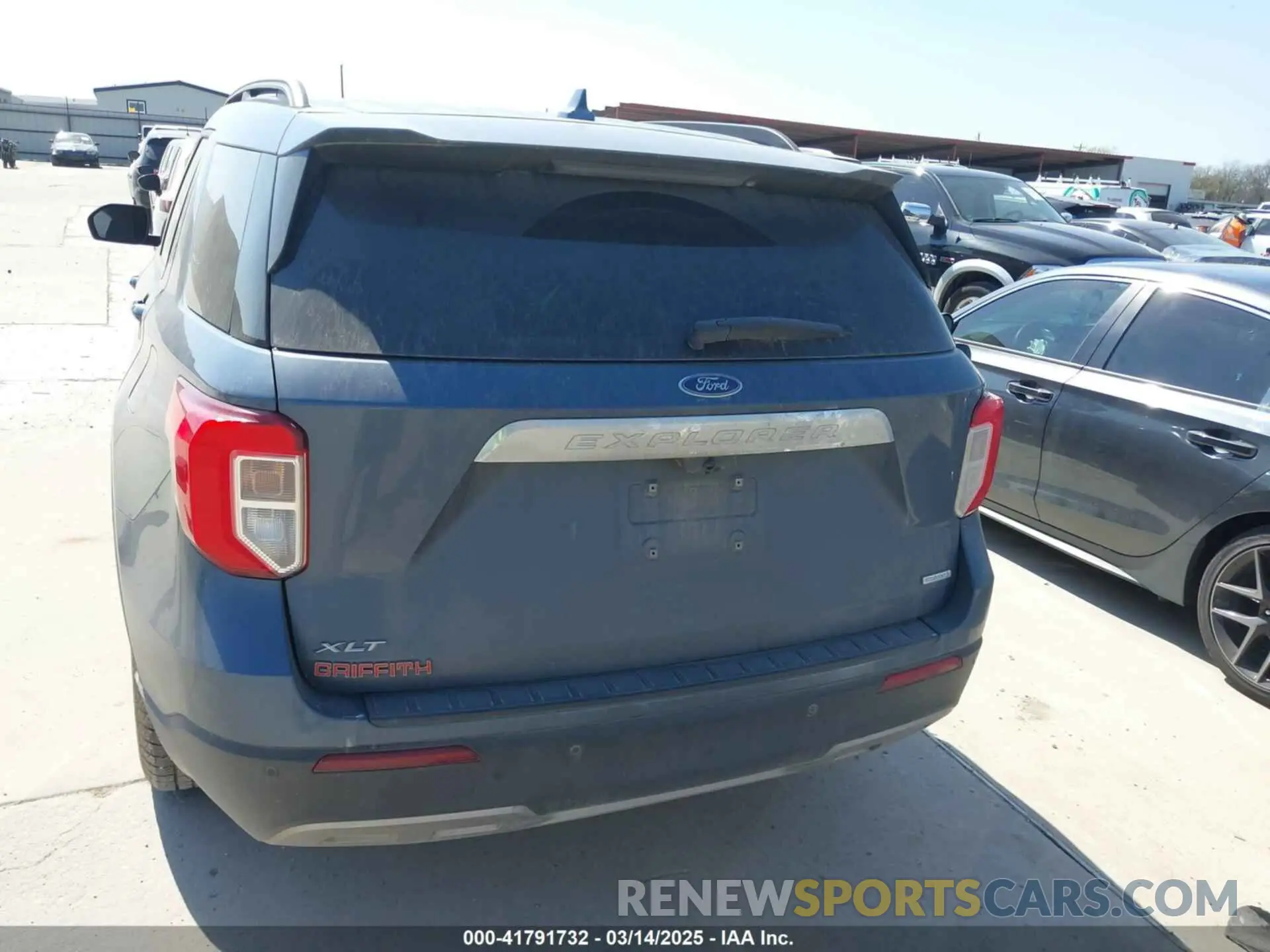 17 Photograph of a damaged car 1FMSK7DH9LGC30705 FORD EXPLORER 2020
