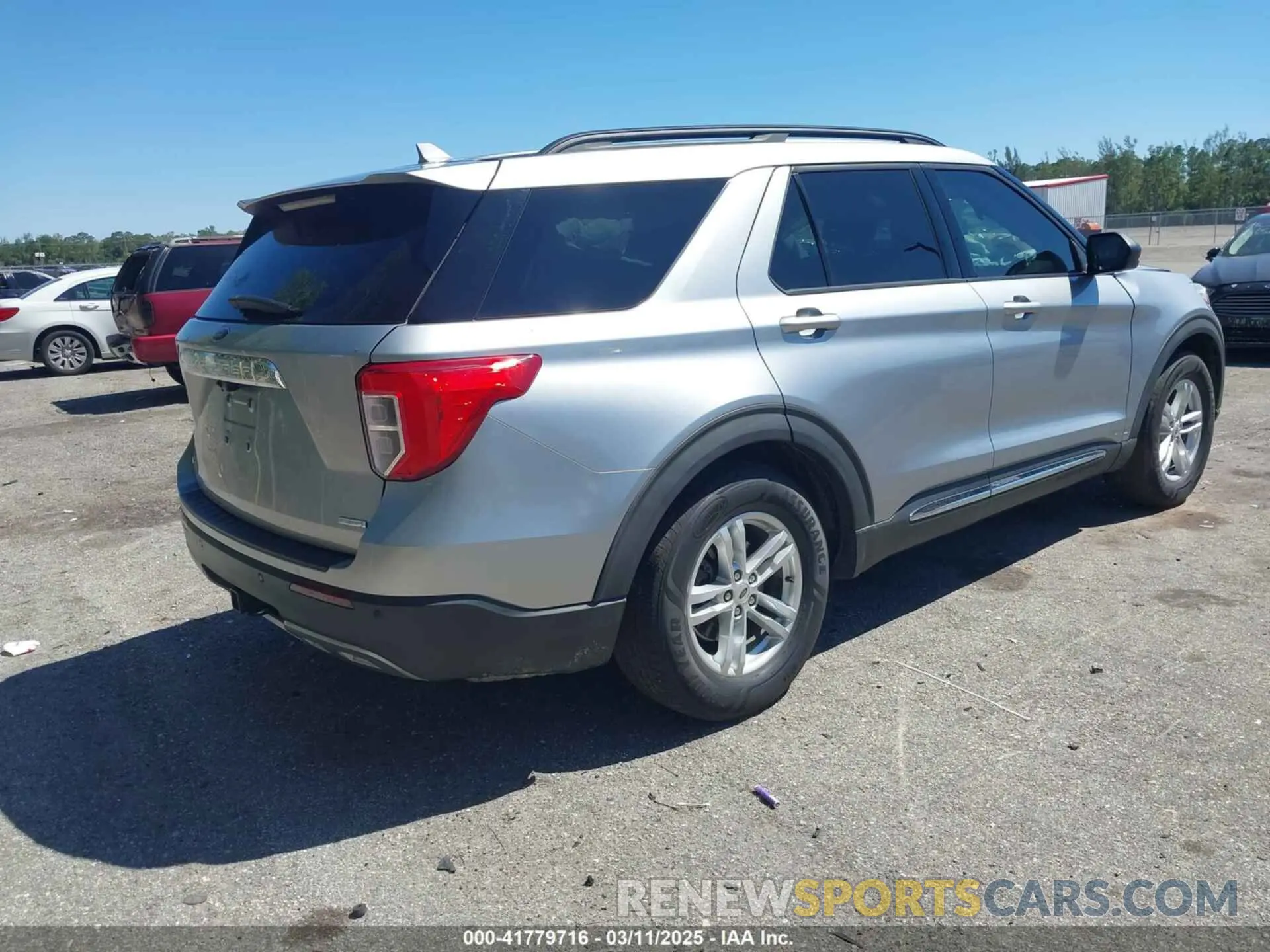 4 Photograph of a damaged car 1FMSK7DHXLGC75846 FORD EXPLORER 2020