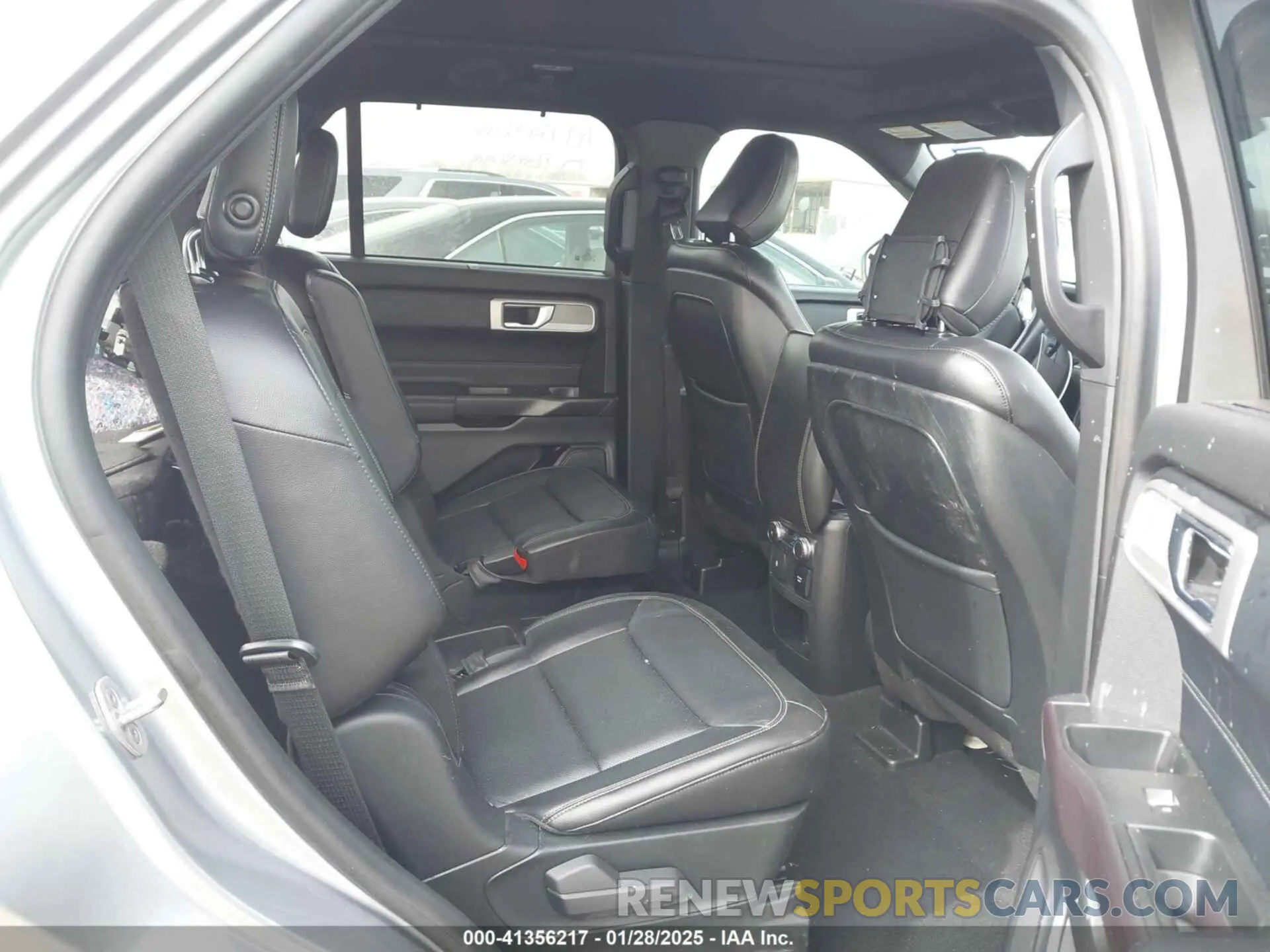 8 Photograph of a damaged car 1FMSK7FH4LGA26472 FORD EXPLORER 2020